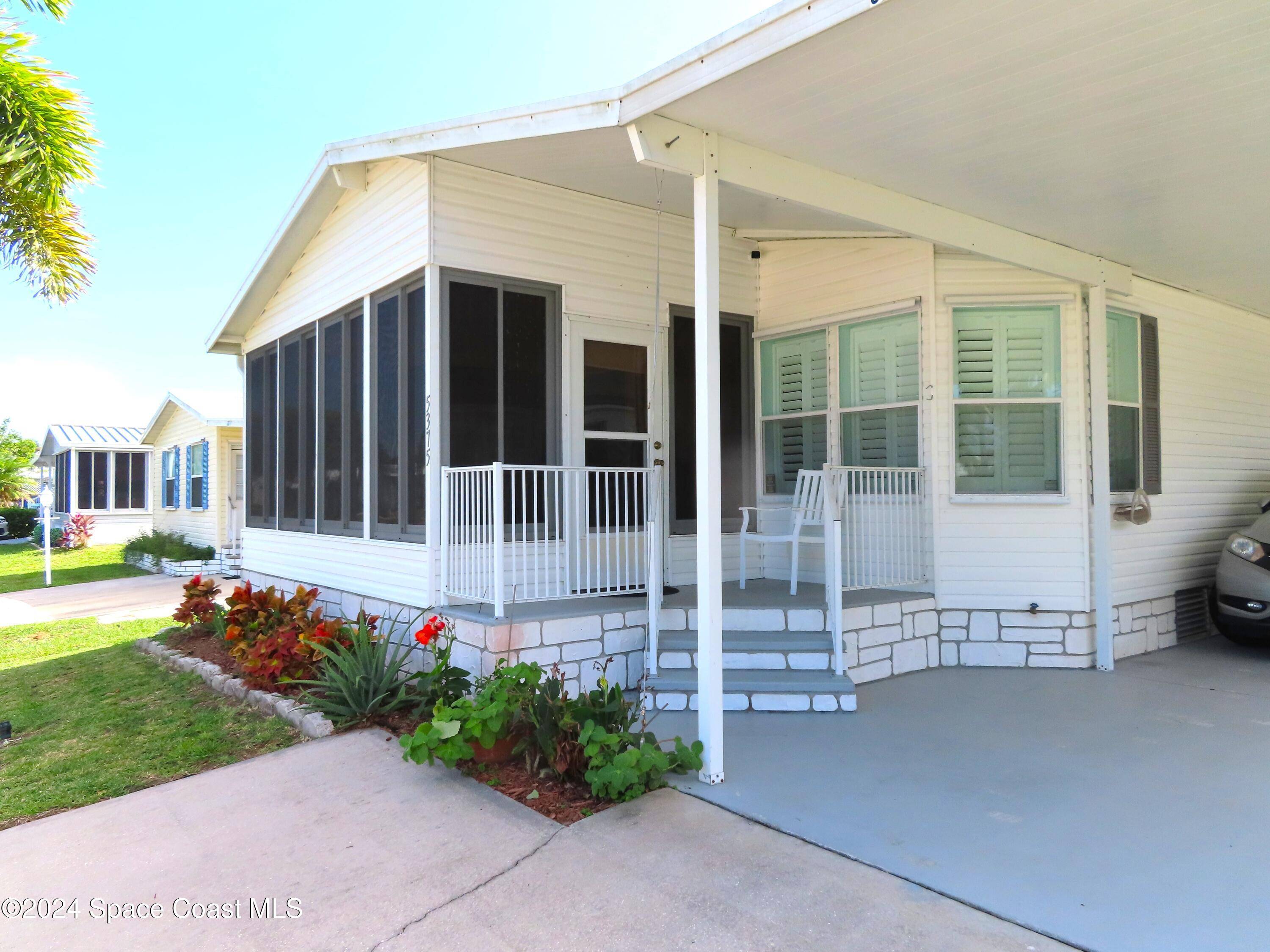 Micco, FL 32976,5375 Bannock ST #19