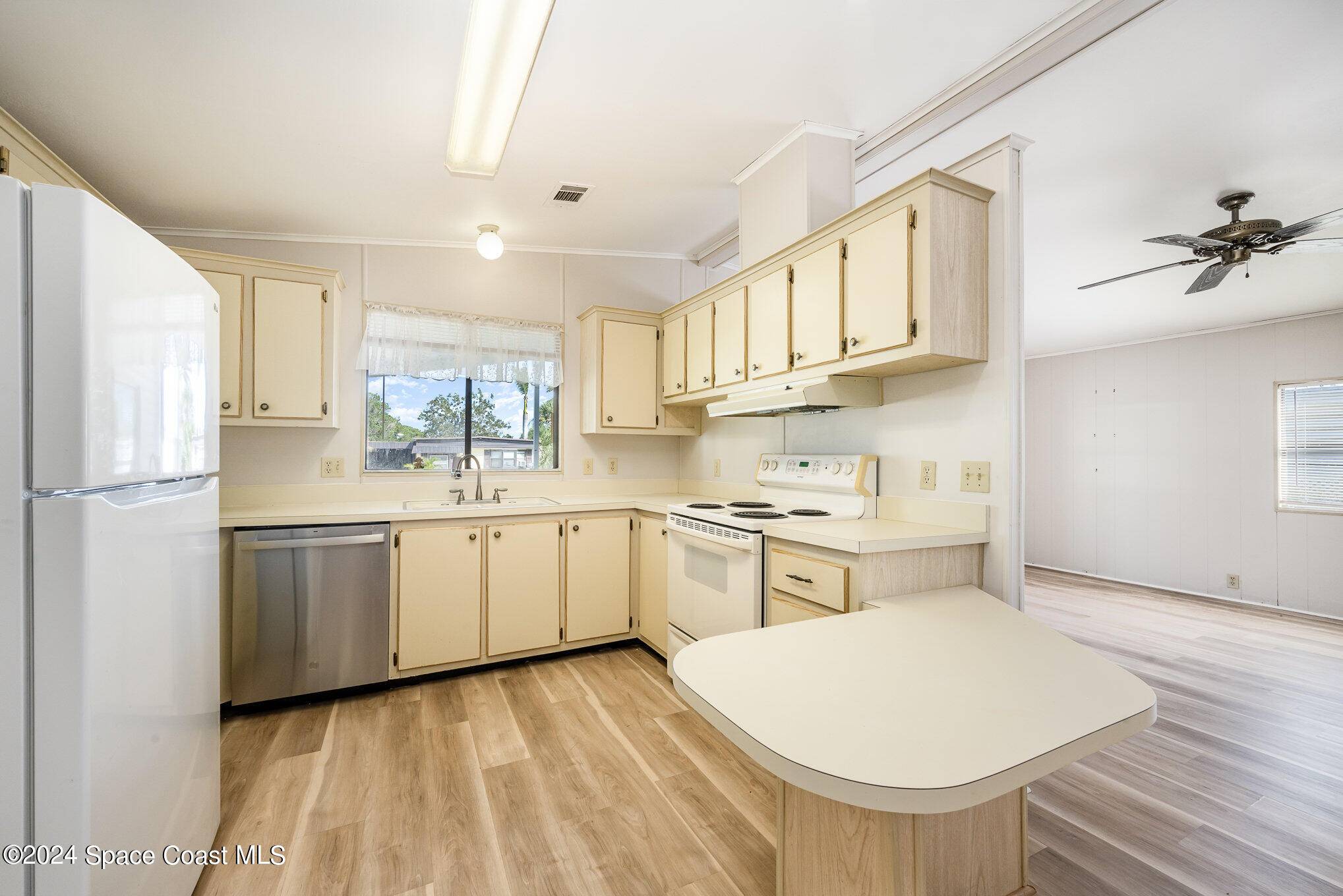 Barefoot Bay, FL 32976,404 Egret CIR