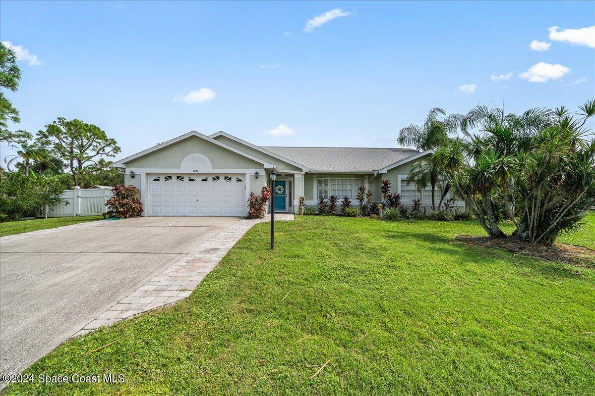 Palm Bay, FL 32907,1061 Pembroke AVE NE