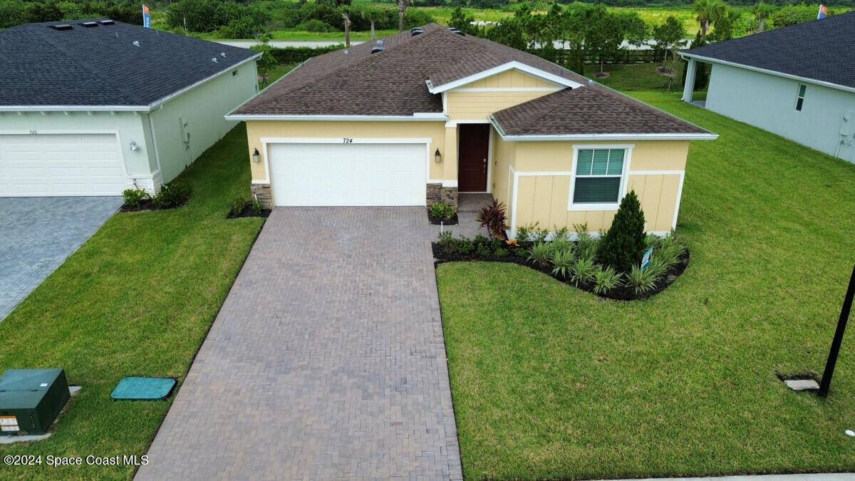 Palm Bay, FL 32907,724 Veridian CIR NW