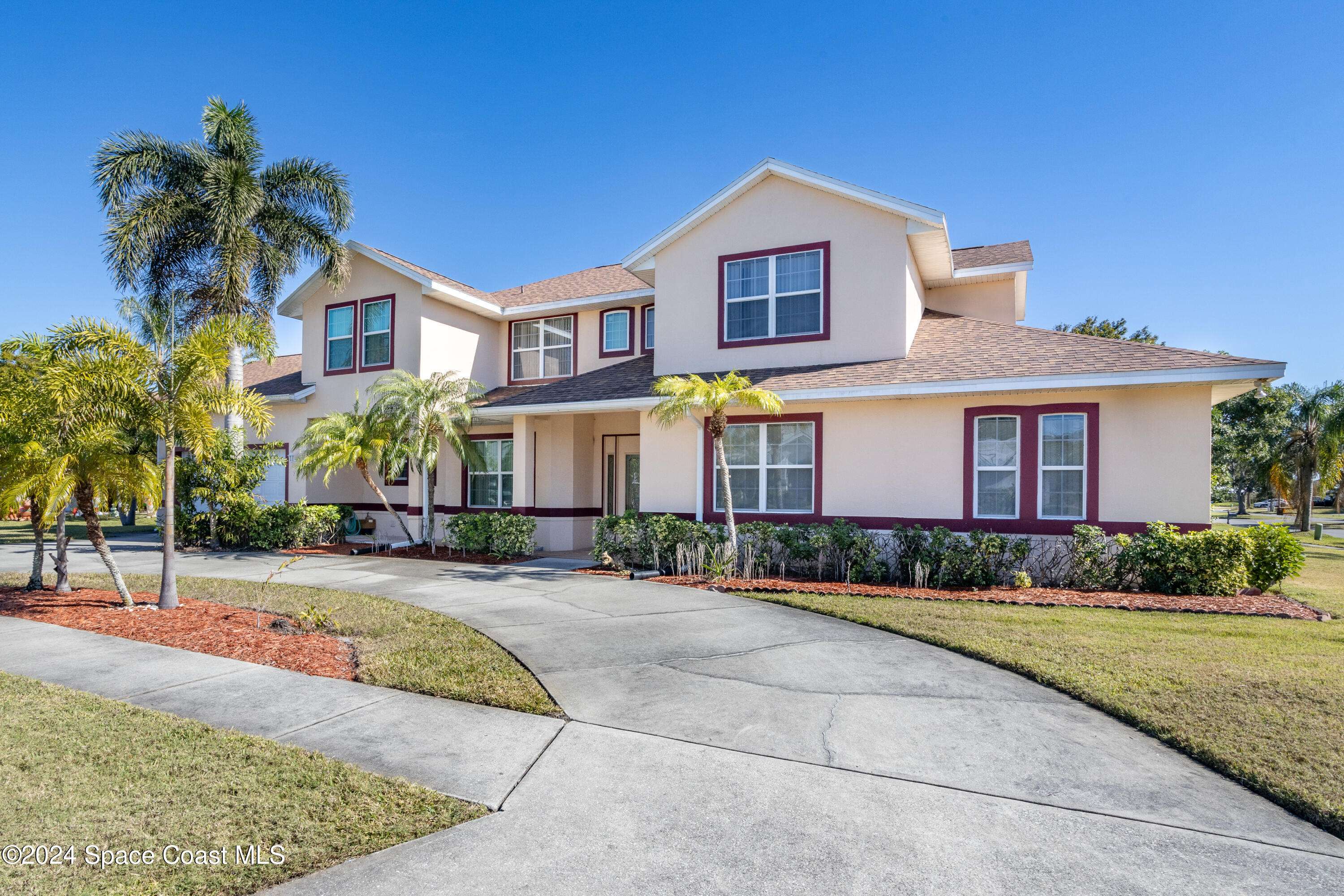 Palm Bay, FL 32905,809 Champions DR NE