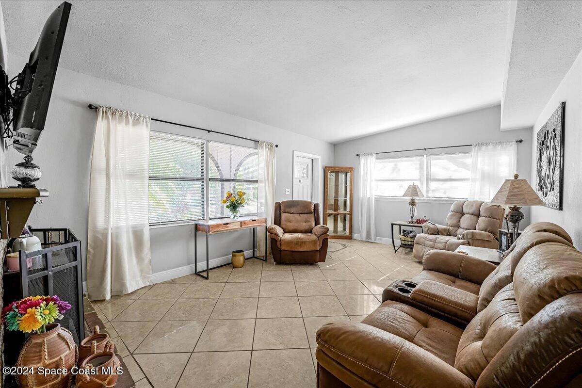 Cocoa, FL 32922,134 N Indian CIR