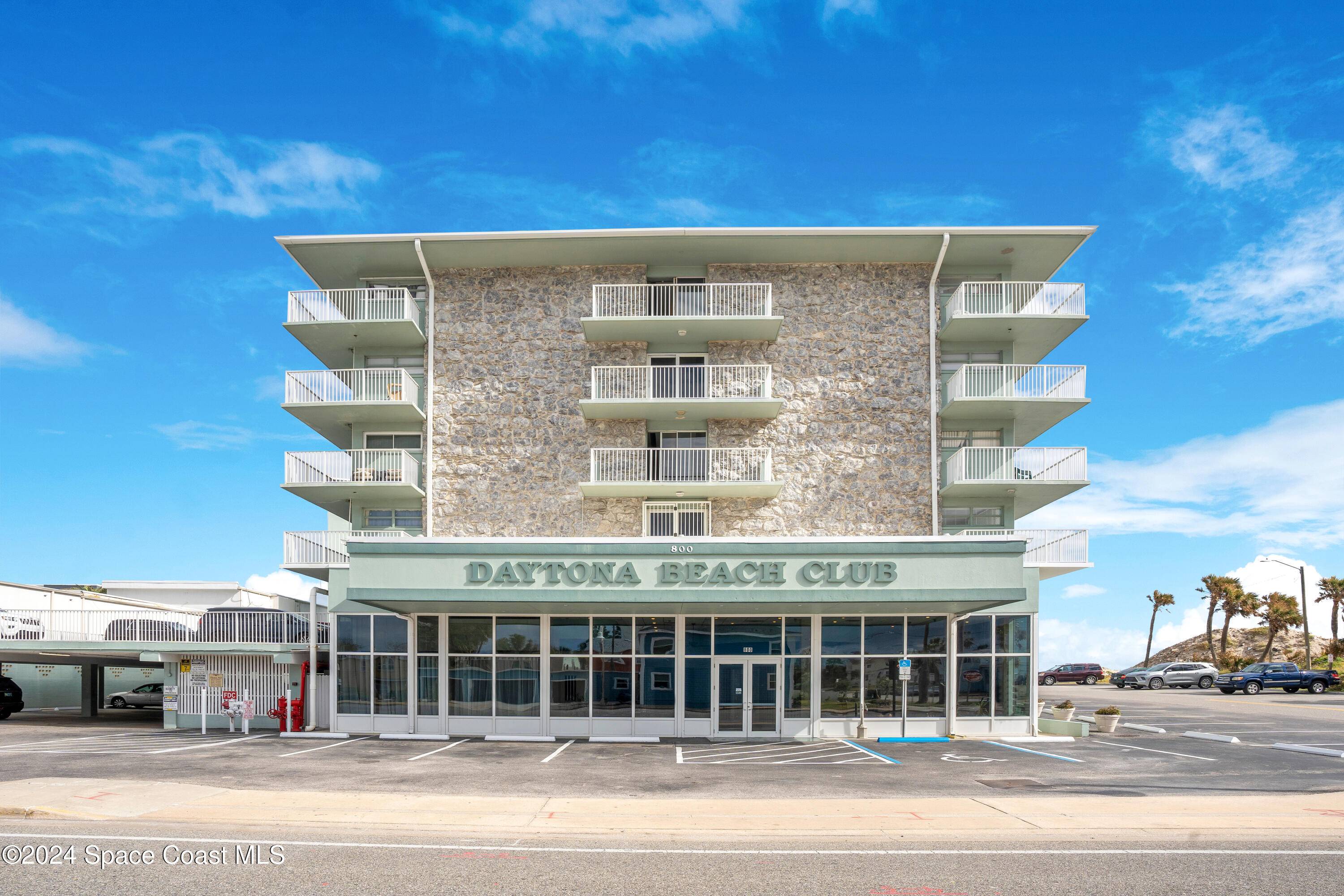 Daytona Beach, FL 32118,800 N Atlantic AVE #403