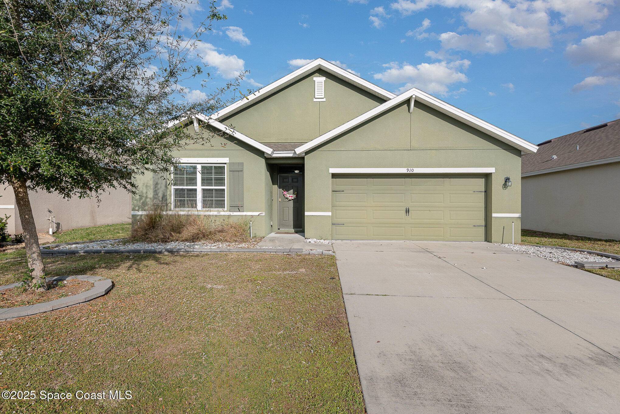 Titusville, FL 32780,910 Forest Trace CIR