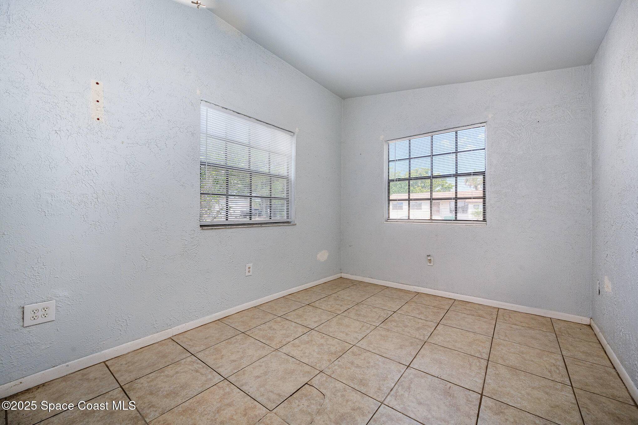 Cocoa, FL 32922,809 Kensington DR