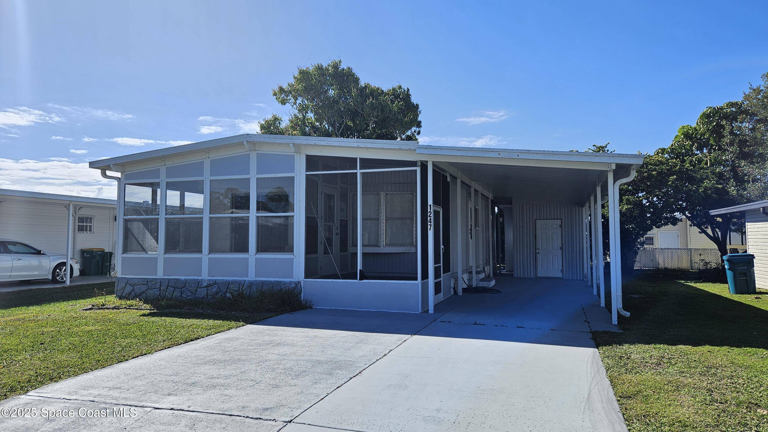 Barefoot Bay, FL 32976,1247 Waterway DR