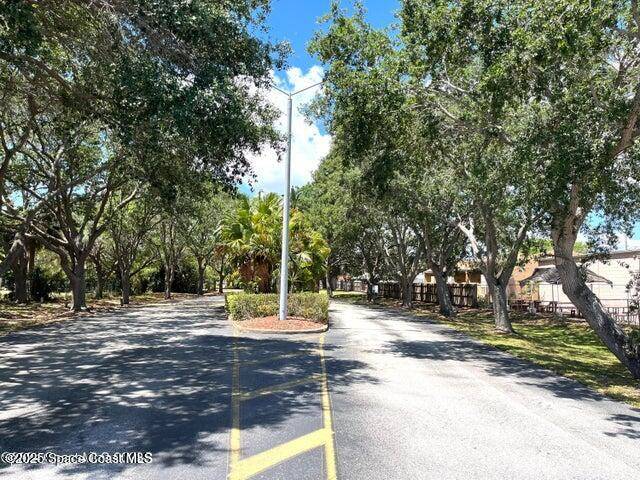 Merritt Island, FL 32953,280 Spring DR #4