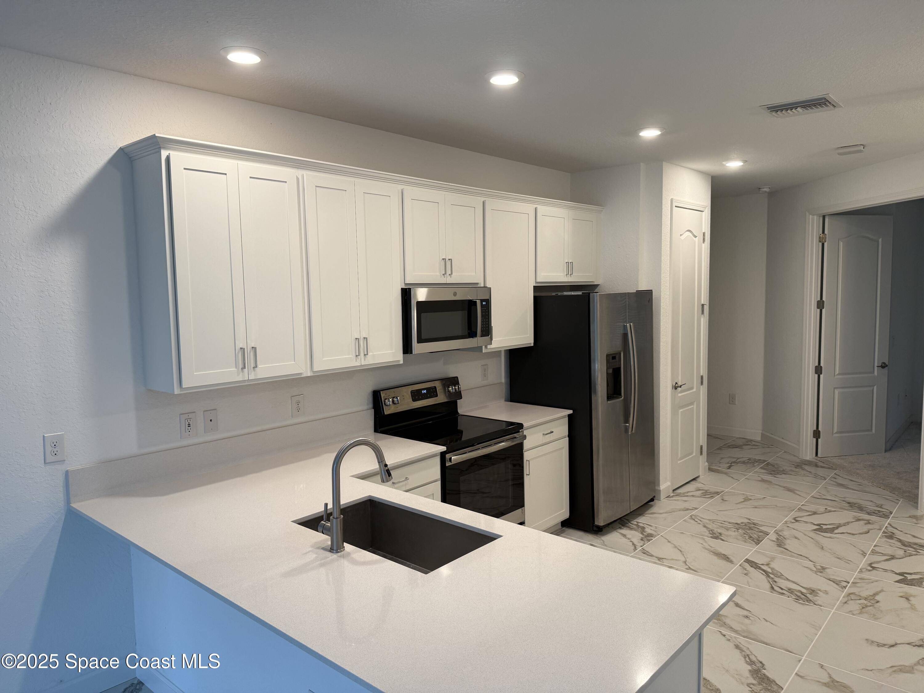 Melbourne, FL 32940,2490 Treasure Cay LN