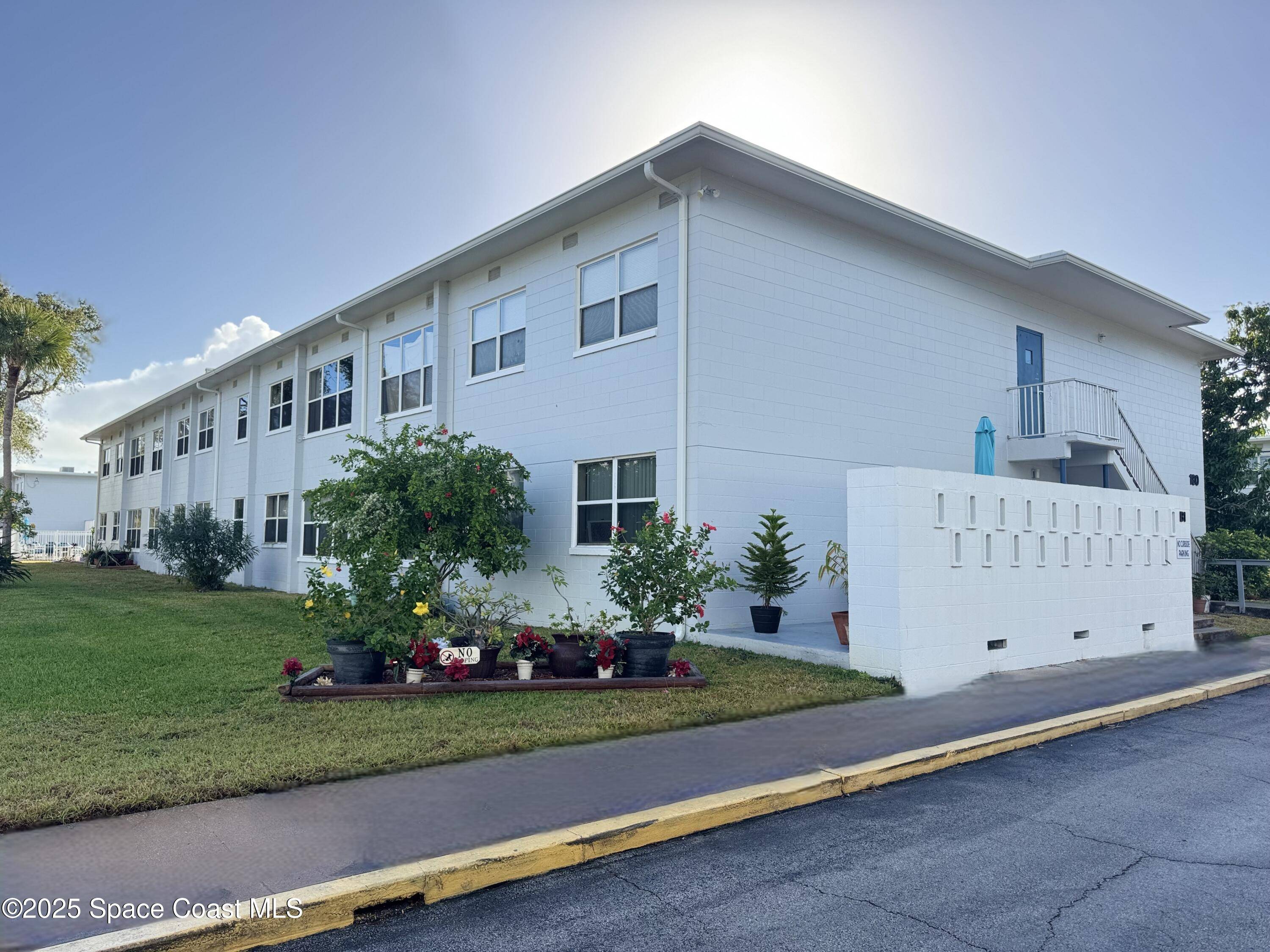 Merritt Island, FL 32952,180 Bounty ST #B1-101