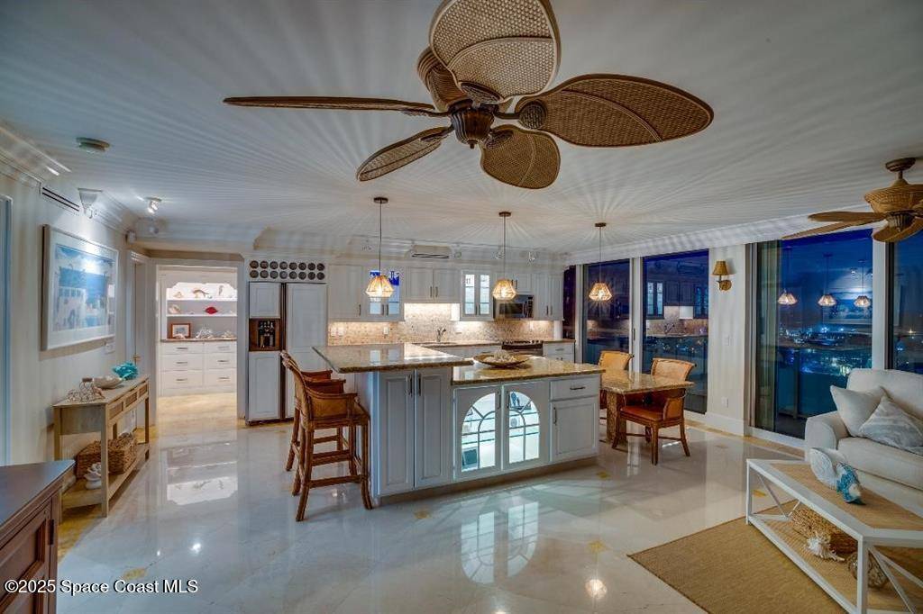 Vero Beach, FL 32963,3554 Ocean DR #Ph1s