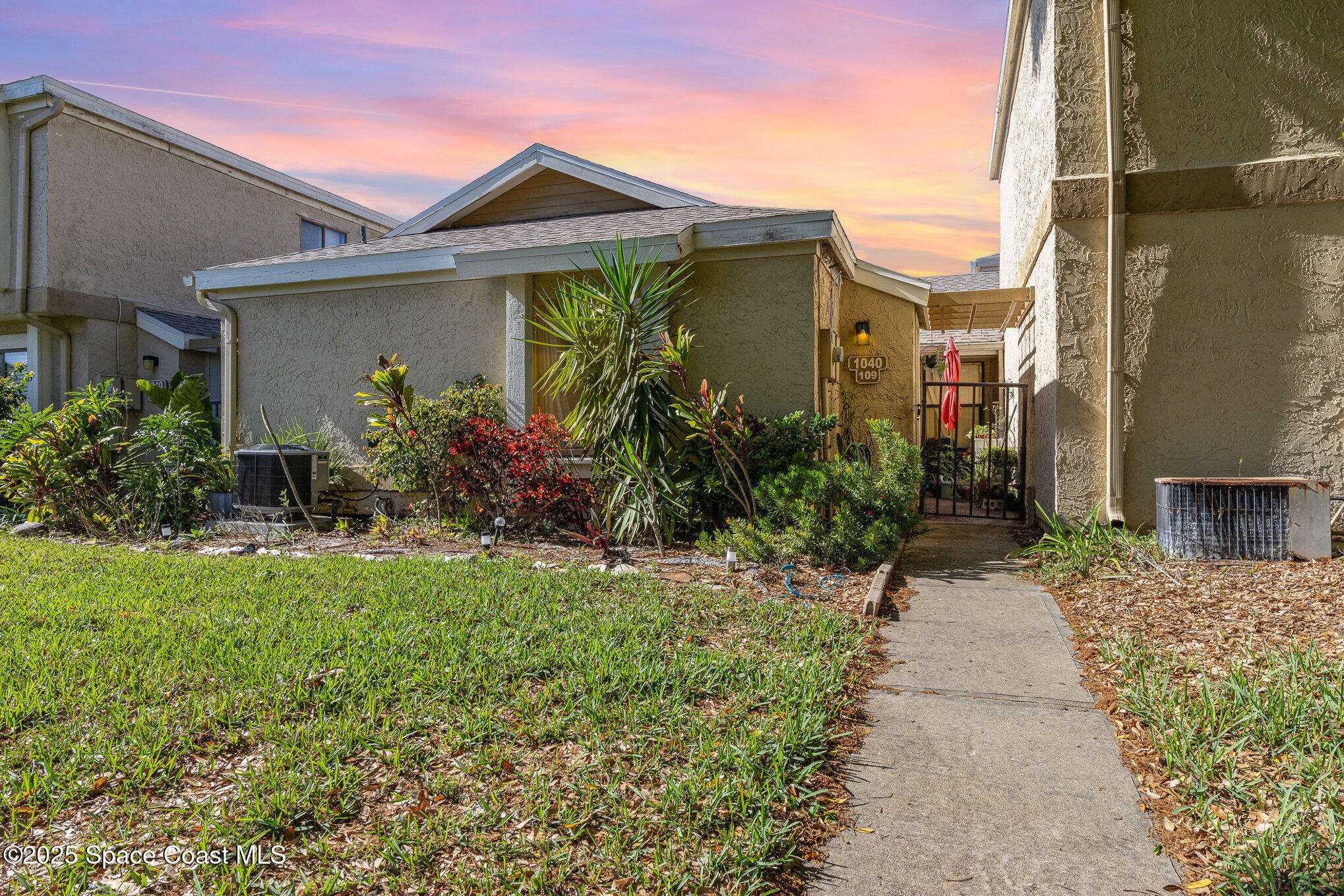 Palm Bay, FL 32905,1040 Abada CT NE #109