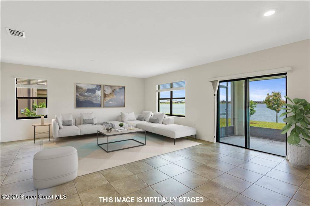 Palm Bay, FL 32909,1923 Capital DR SE