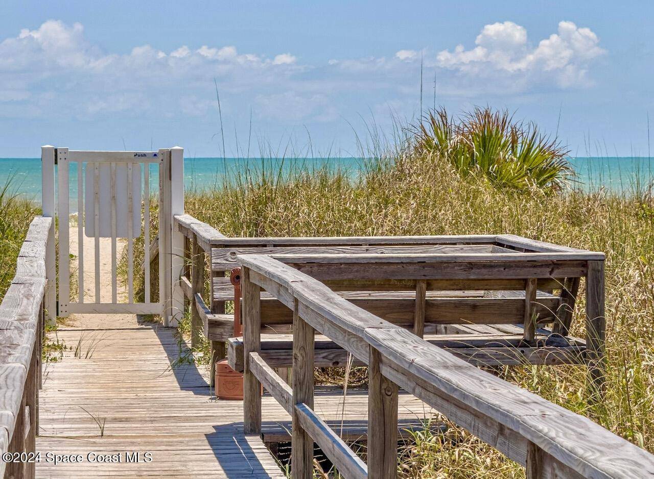 Cocoa Beach, FL 32931,4800 Ocean Beach #226