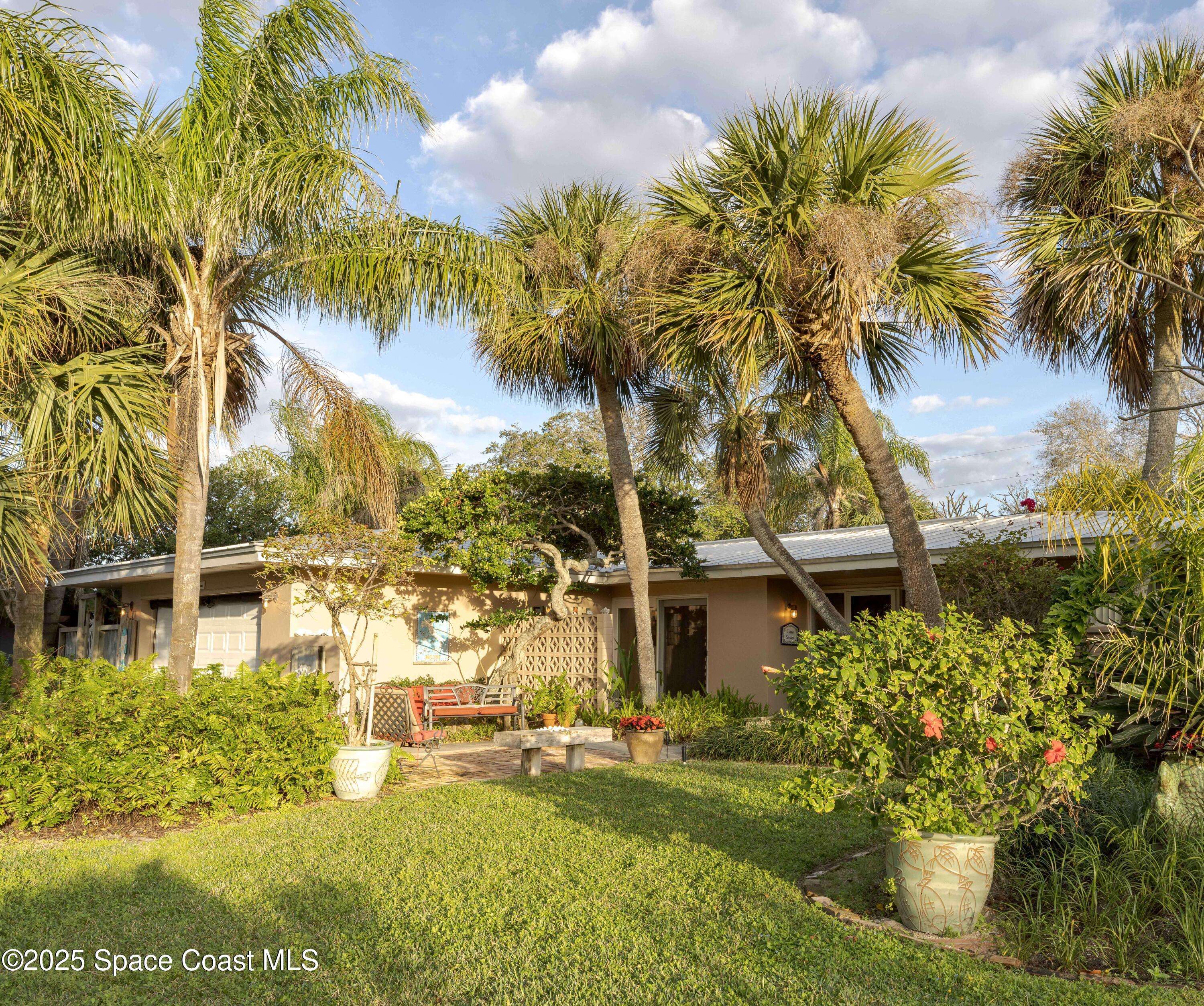 Cocoa Beach, FL 32931,319 Cyprus DR