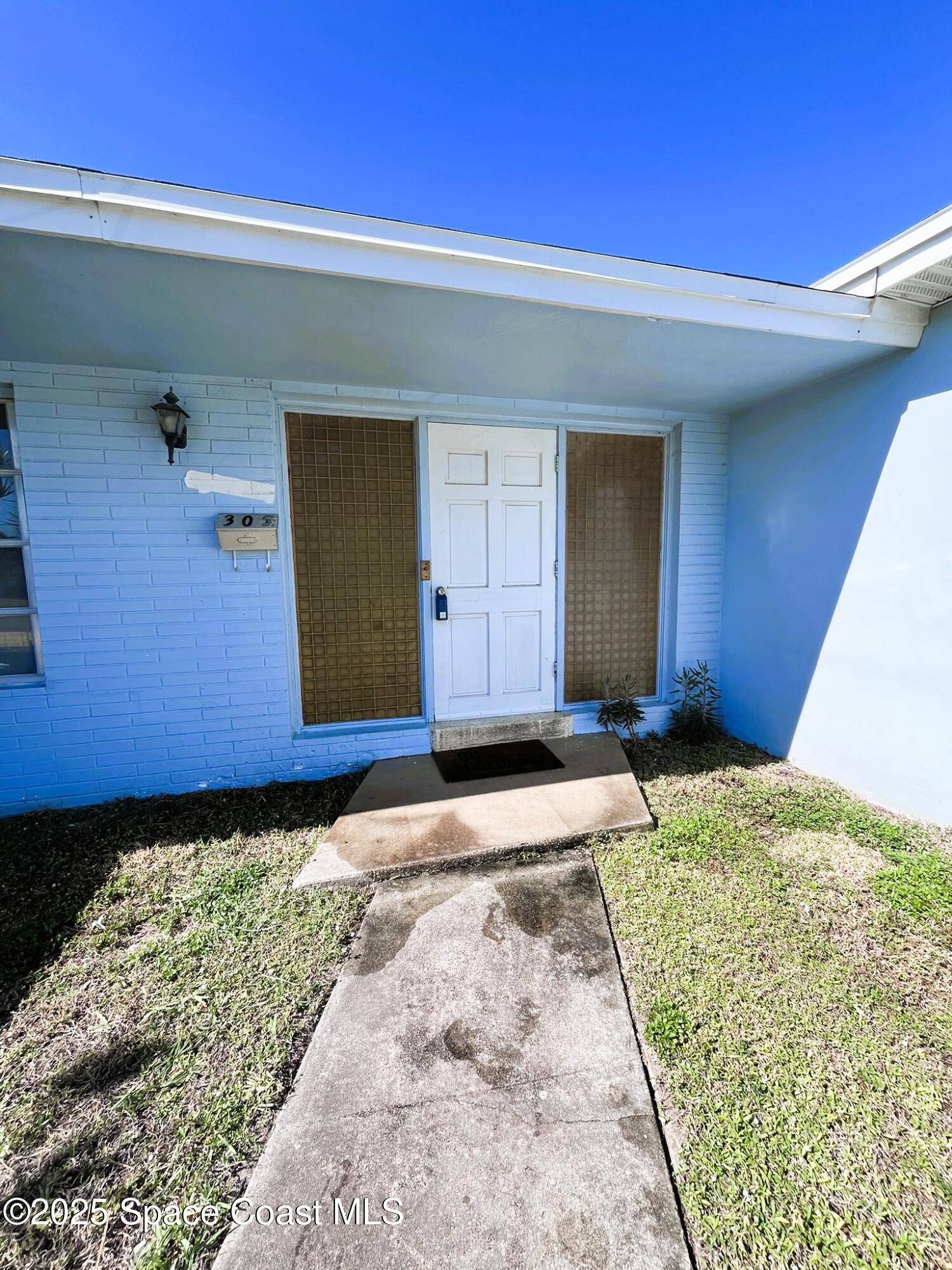 Satellite Beach, FL 32937,305 Jupiter DR