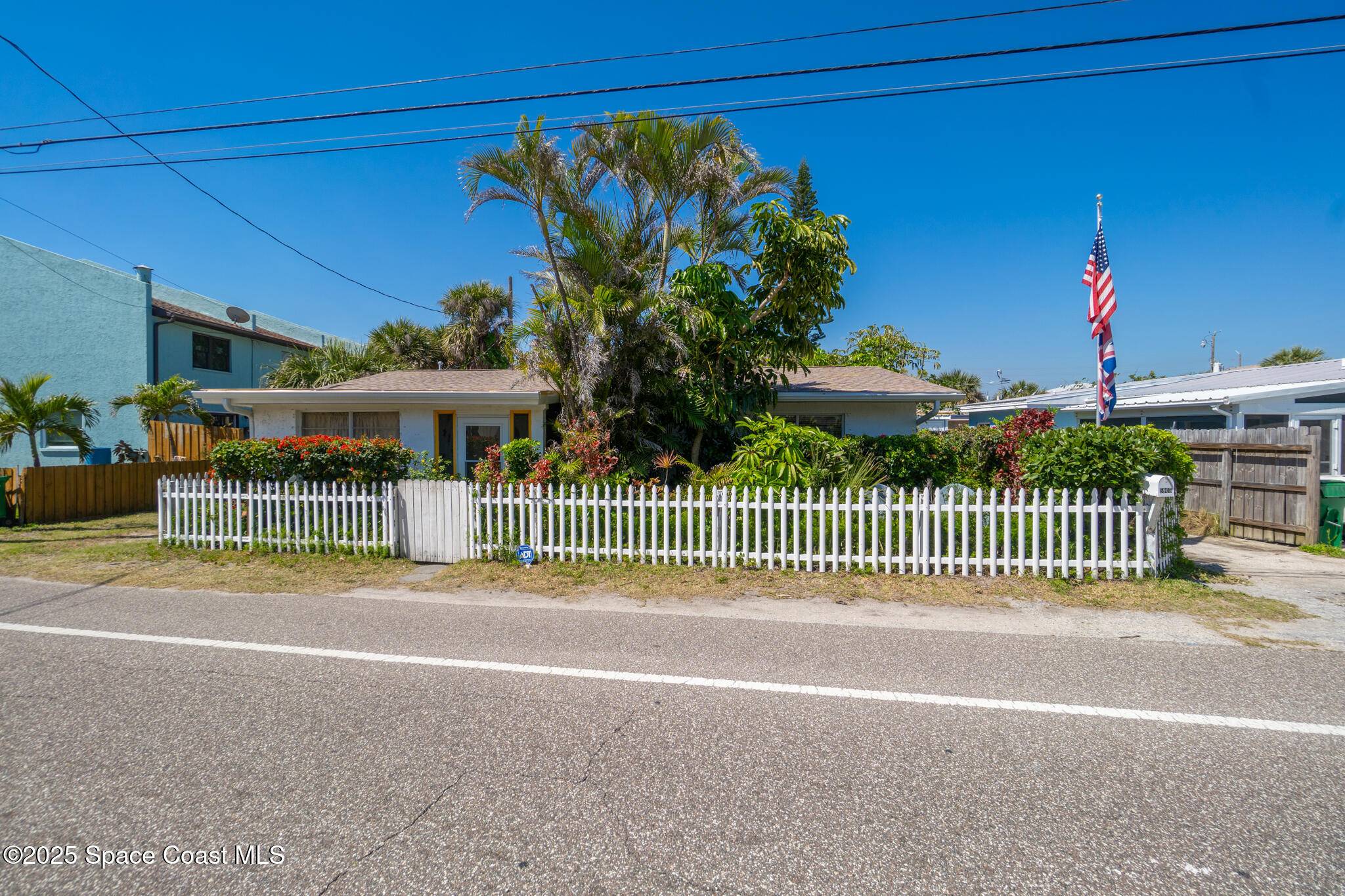 Cocoa Beach, FL 32931,5905 Ridgewood AVE