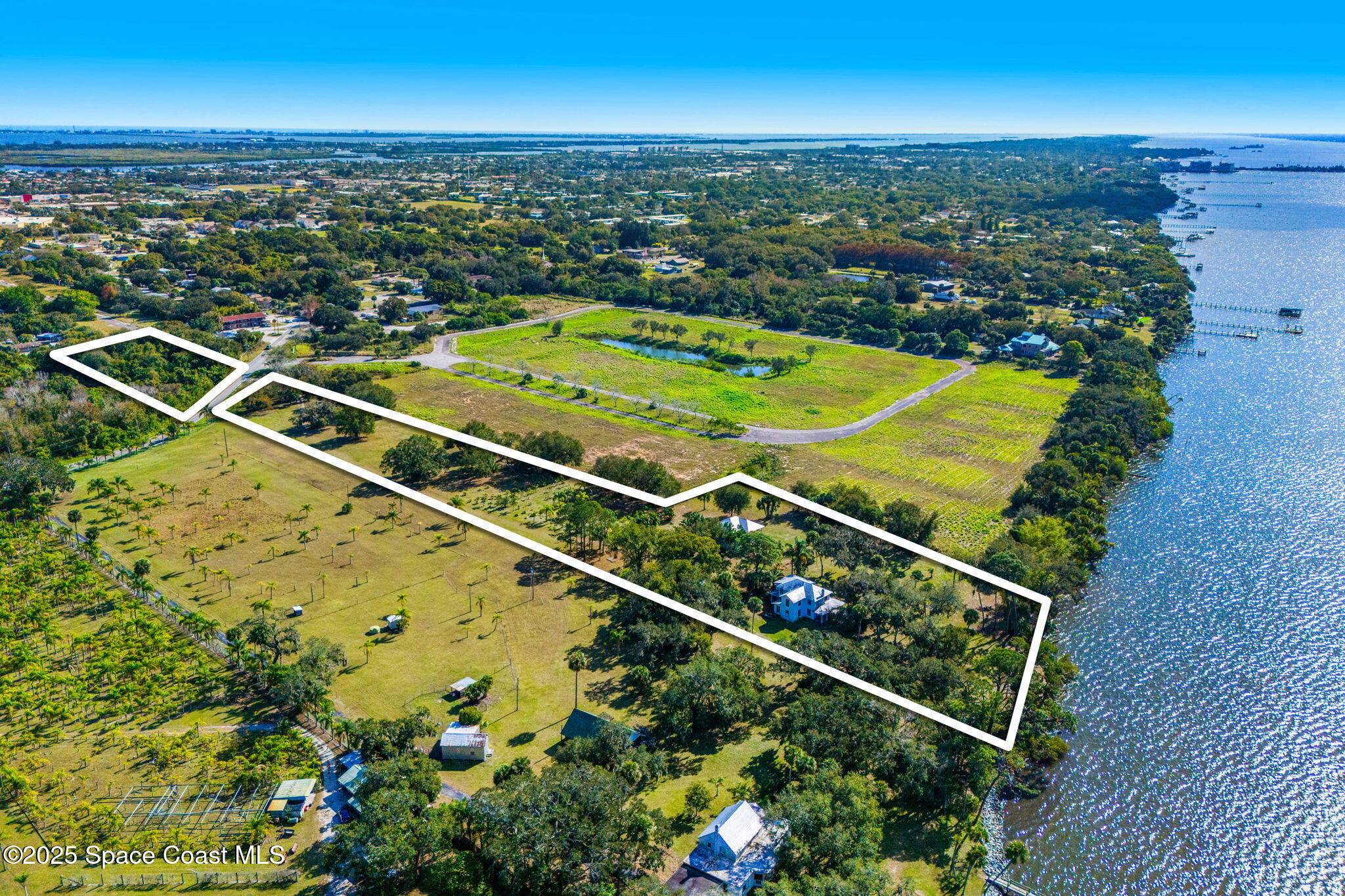 Merritt Island, FL 32953,1605 N Tropical TRL