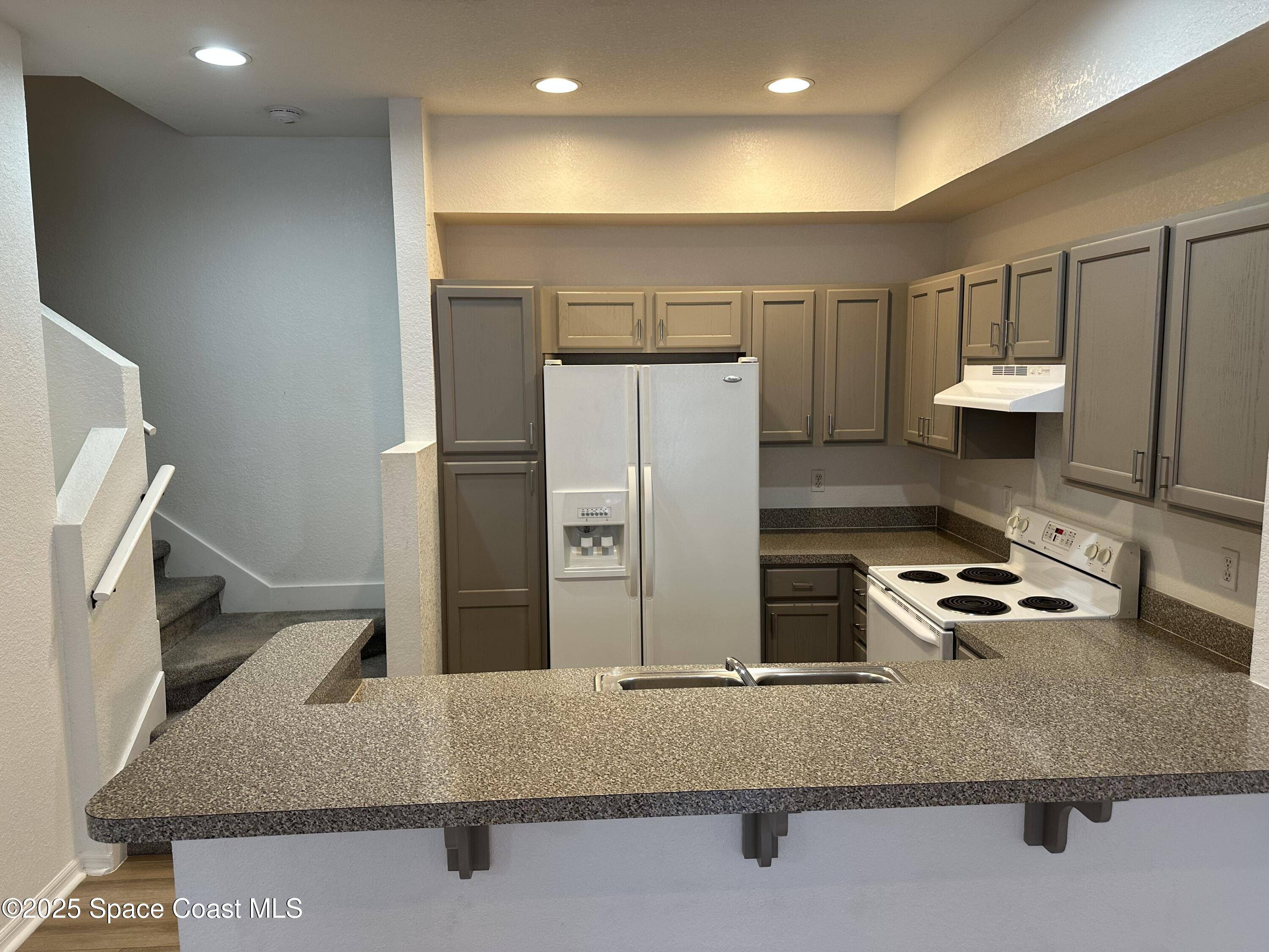 Melbourne, FL 32901,105 Turpial WAY #102