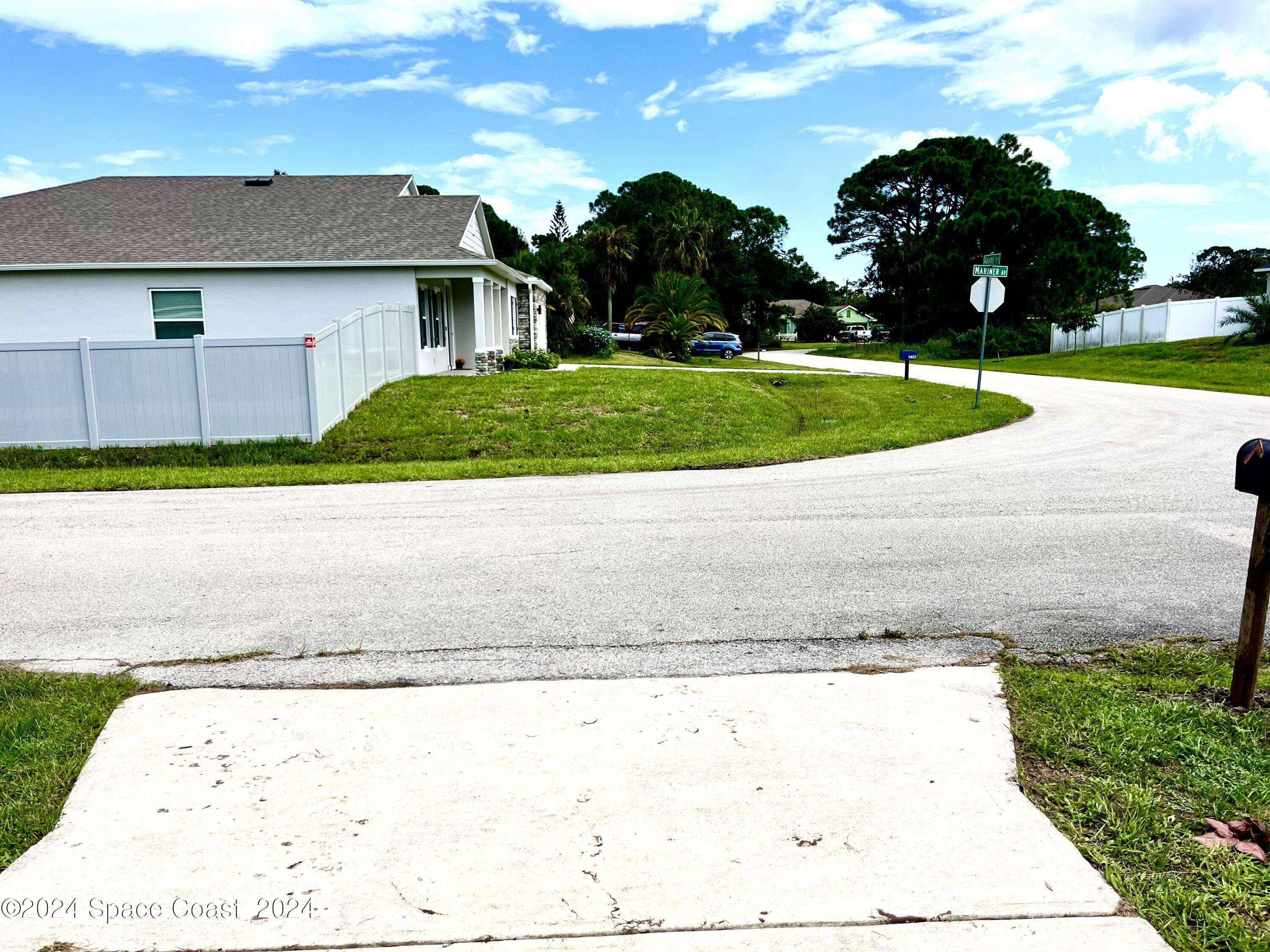Palm Bay, FL 32909,1312 Mariner AVE SE