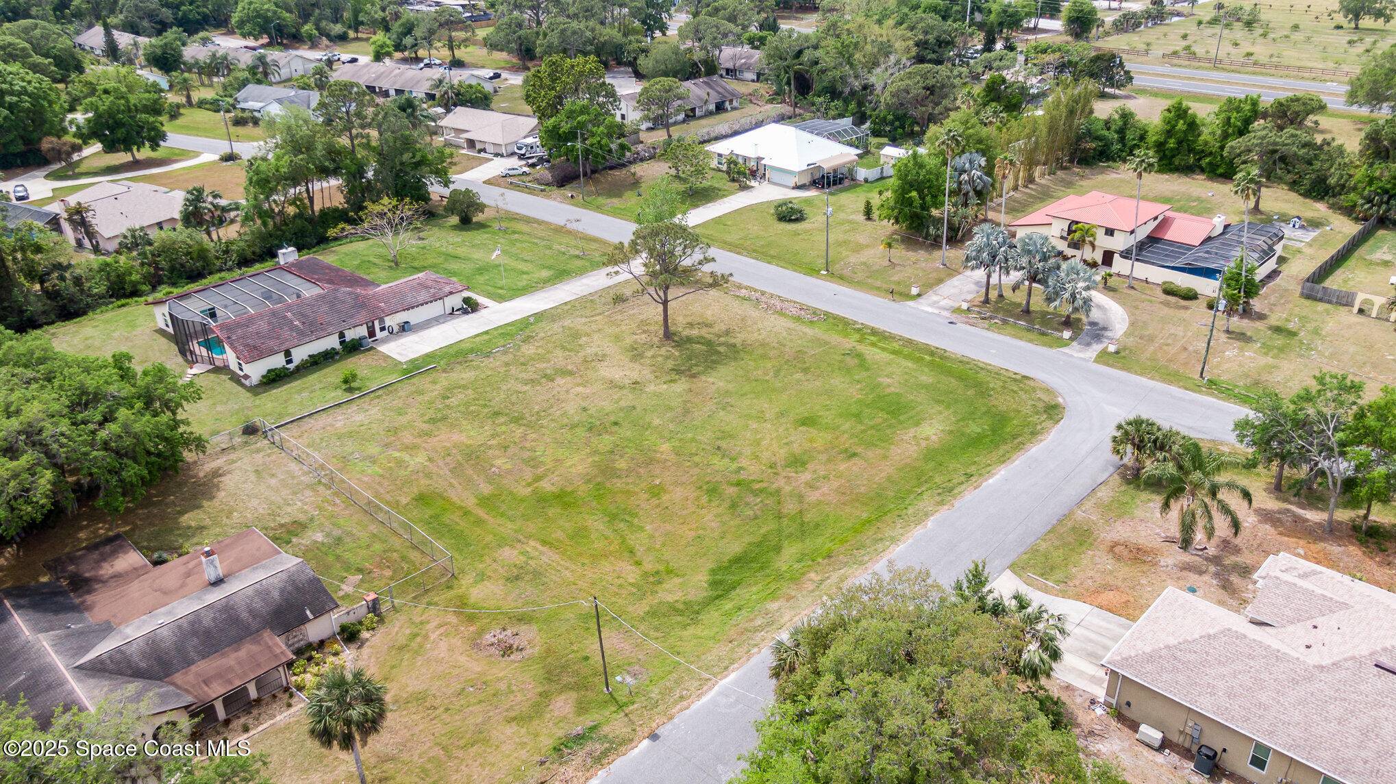 Merritt Island, FL 32953,305 Eagle LN