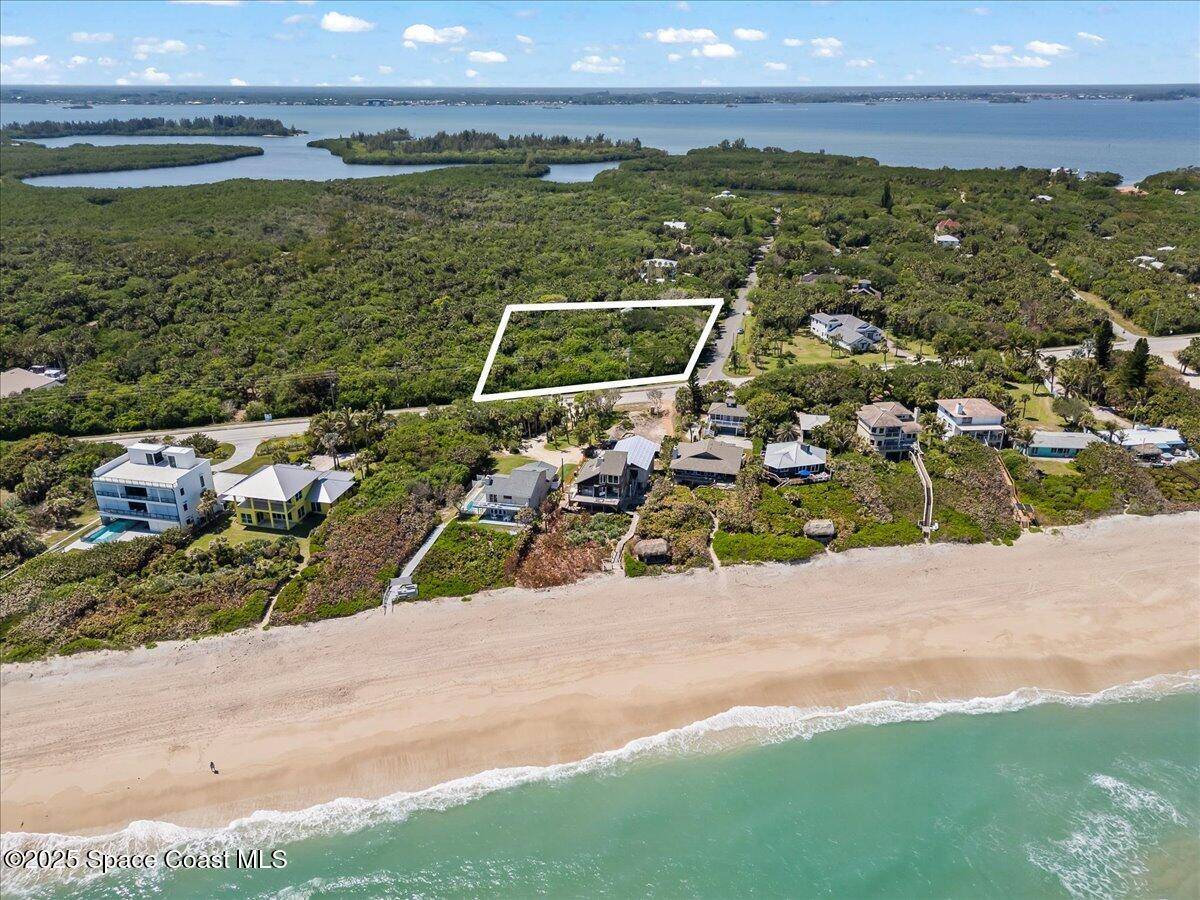 Melbourne Beach, FL 32951,101 Seagrape RD