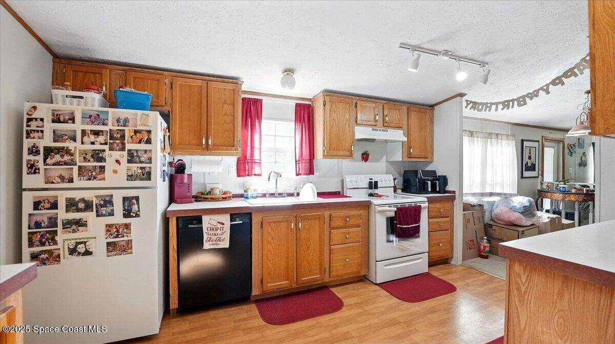 Mims, FL 32754,3415 Oliver CT