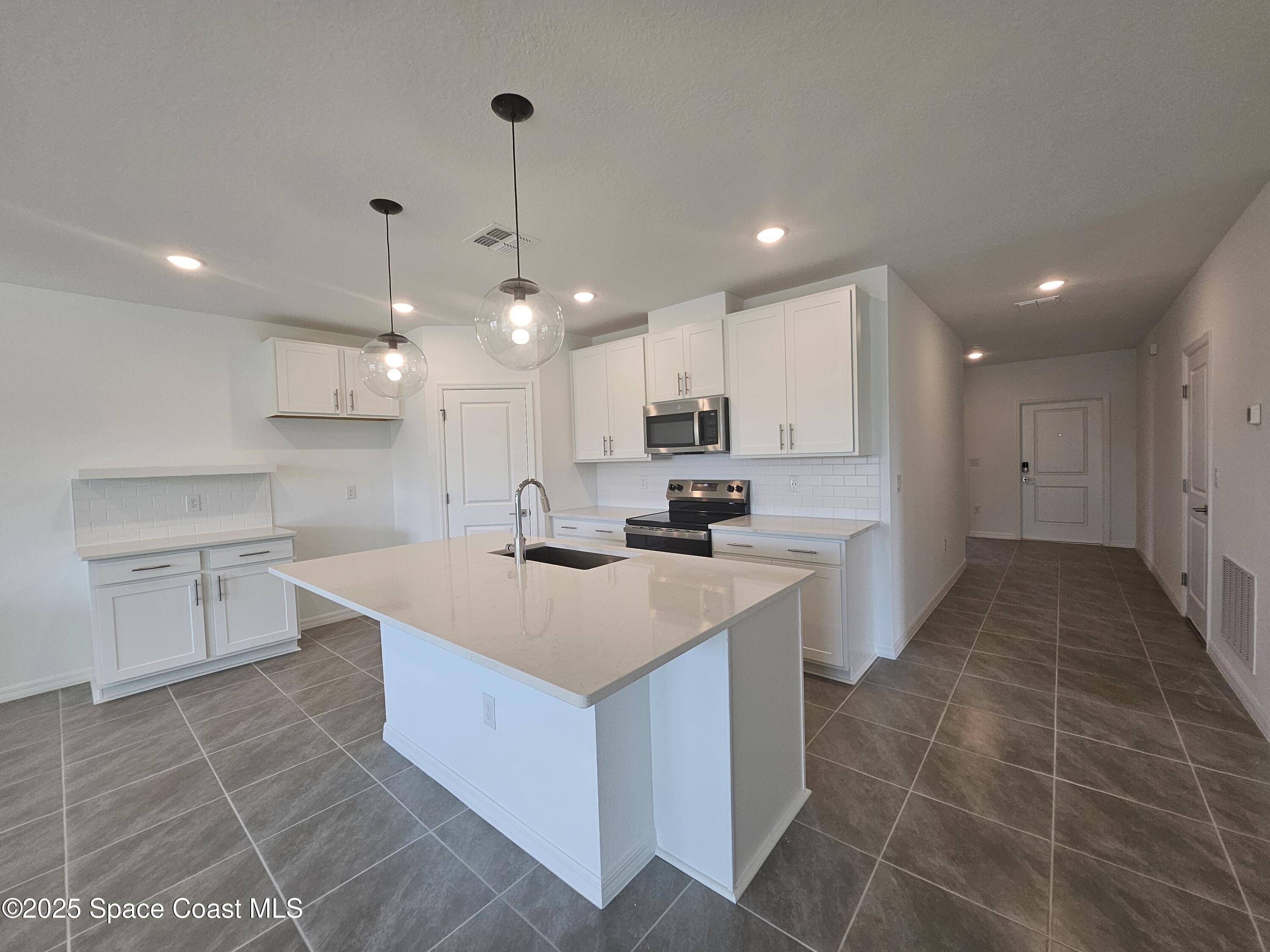 Palm Bay, FL 32908,2404 Harbison AVE SW #31