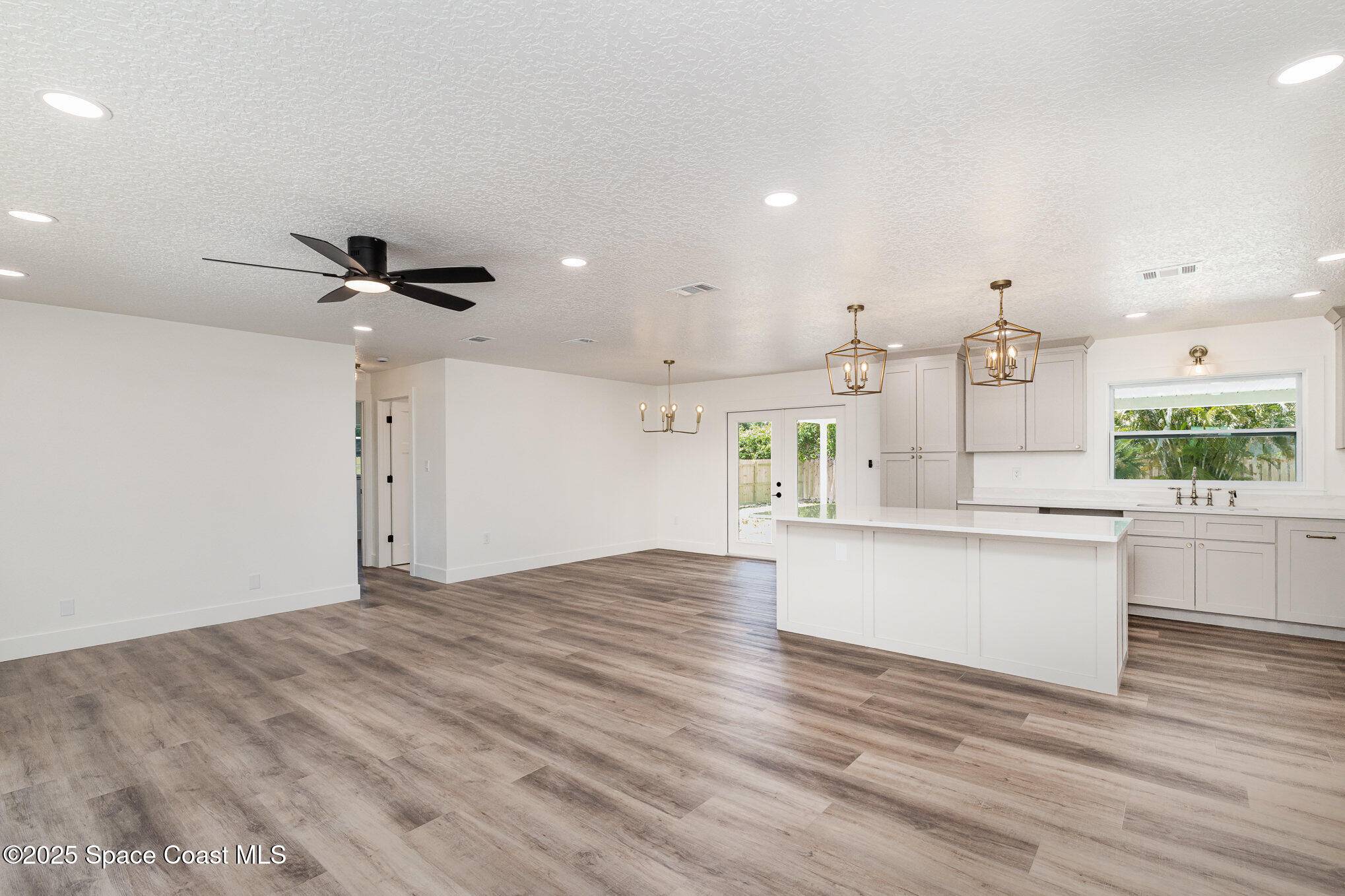 Palm Bay, FL 32907,438 Minor AVE NE