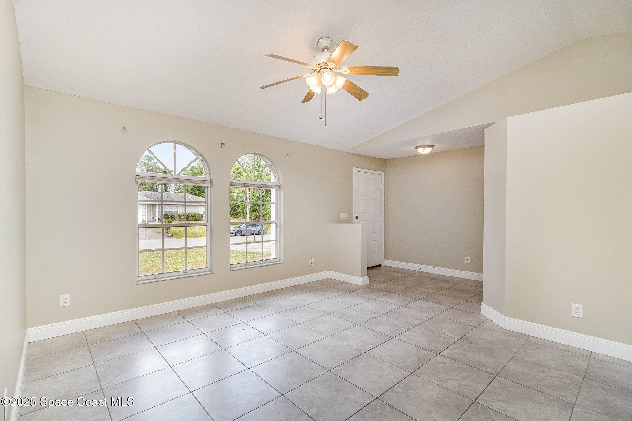 Palm Bay, FL 32908,477 Town RD SW