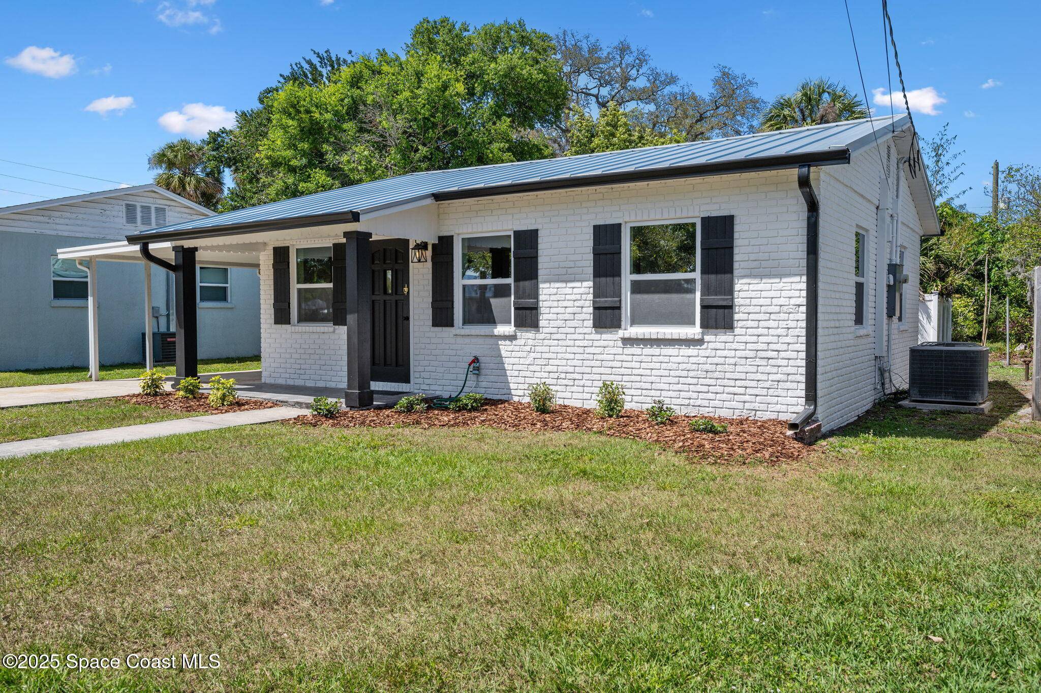 Melbourne, FL 32935,702 Young ST