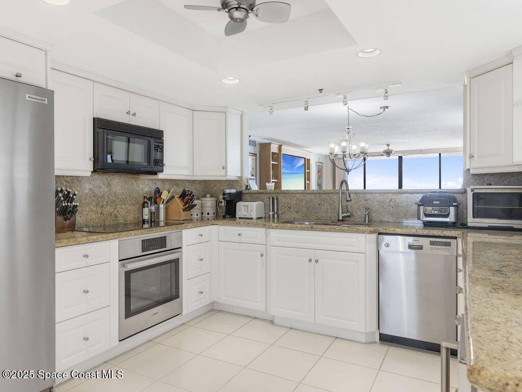 Hutchinson Island, FL 34949,4000 N Highway A1a #502