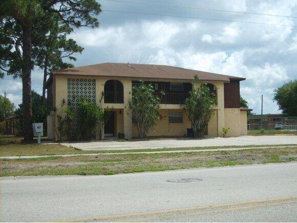 Titusville, FL 32780,906 Knox Mcrae DR