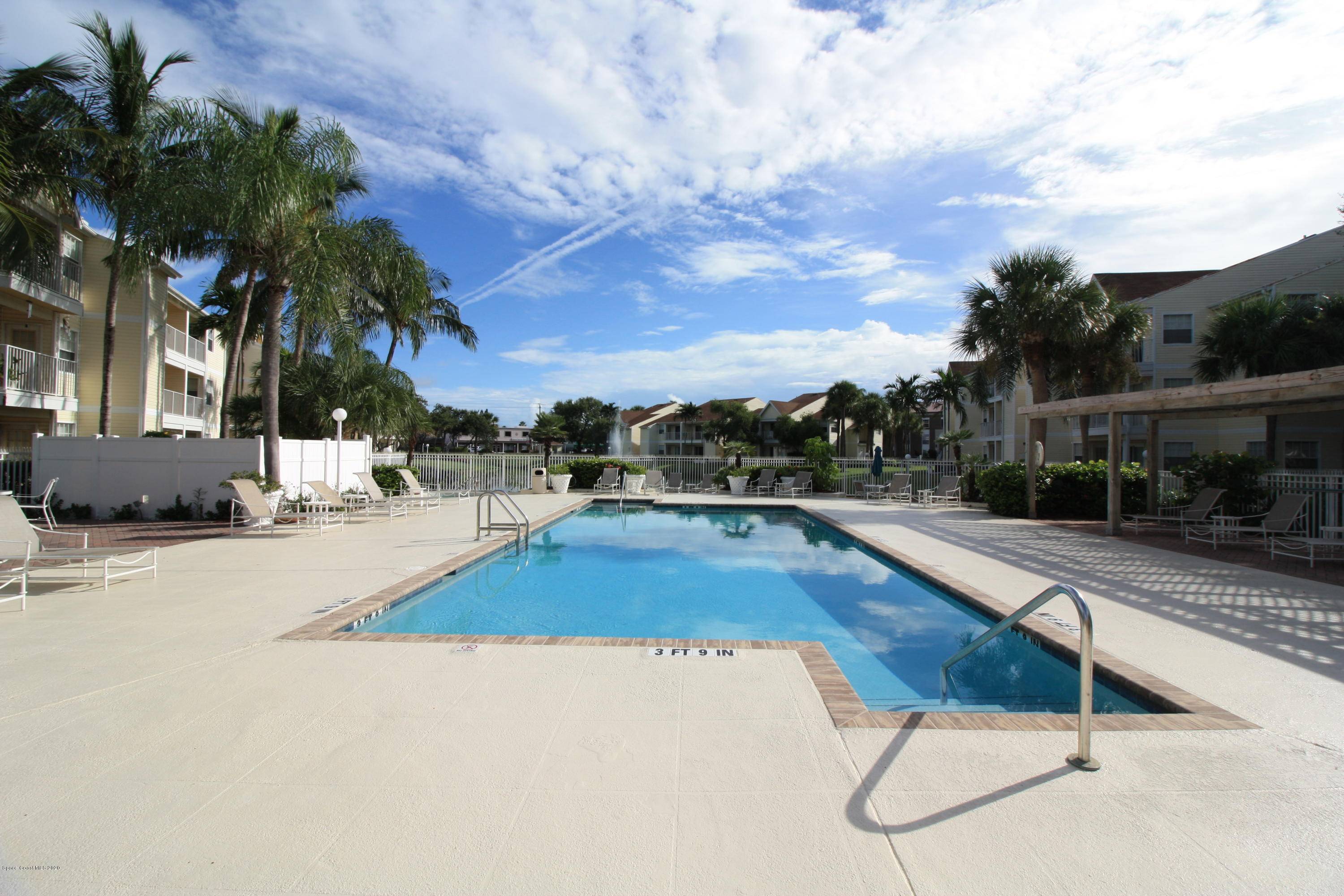 Indialantic, FL 32903,650 Island Club CT #137
