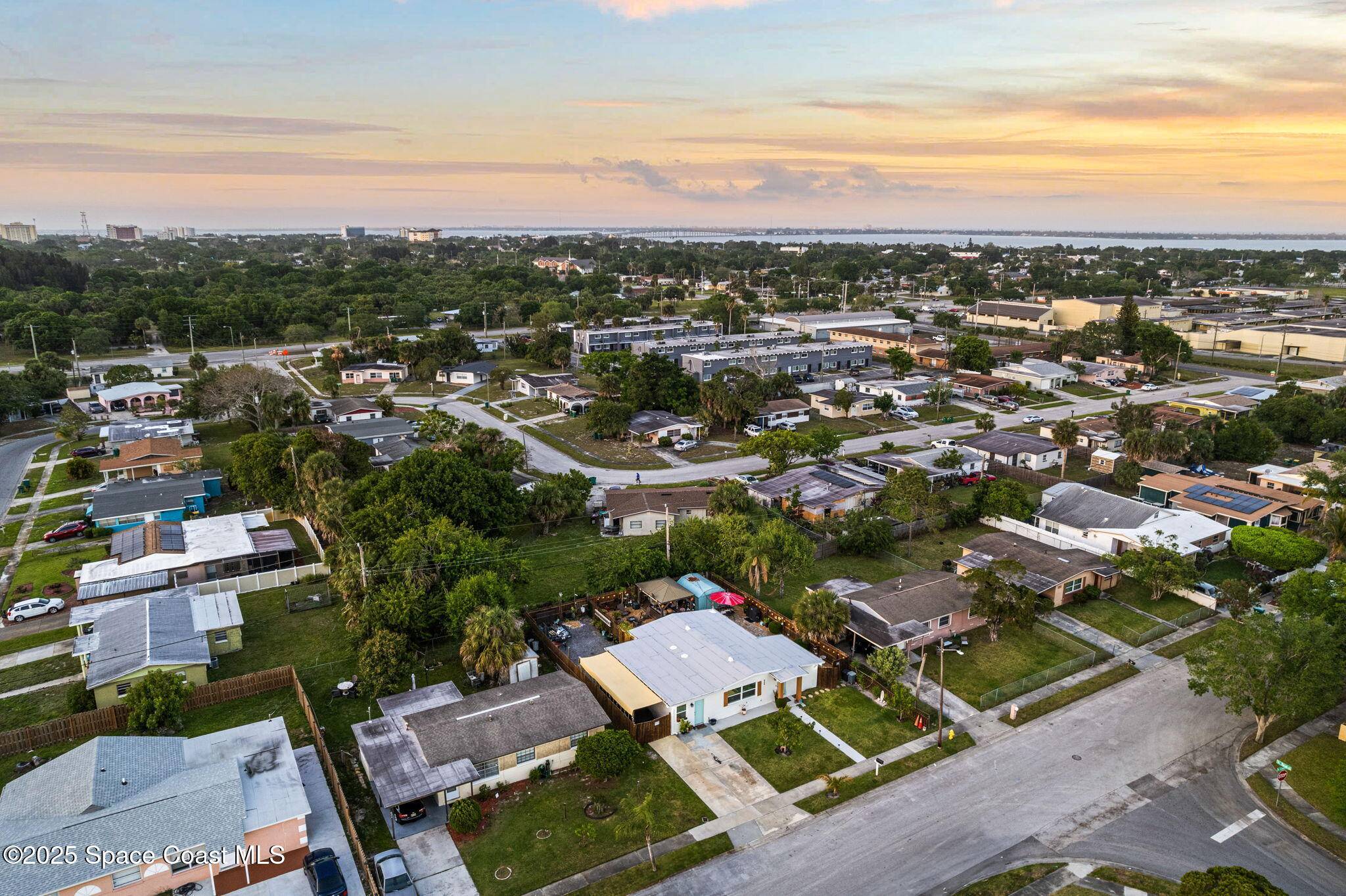 Melbourne, FL 32901,808 Camphor WAY