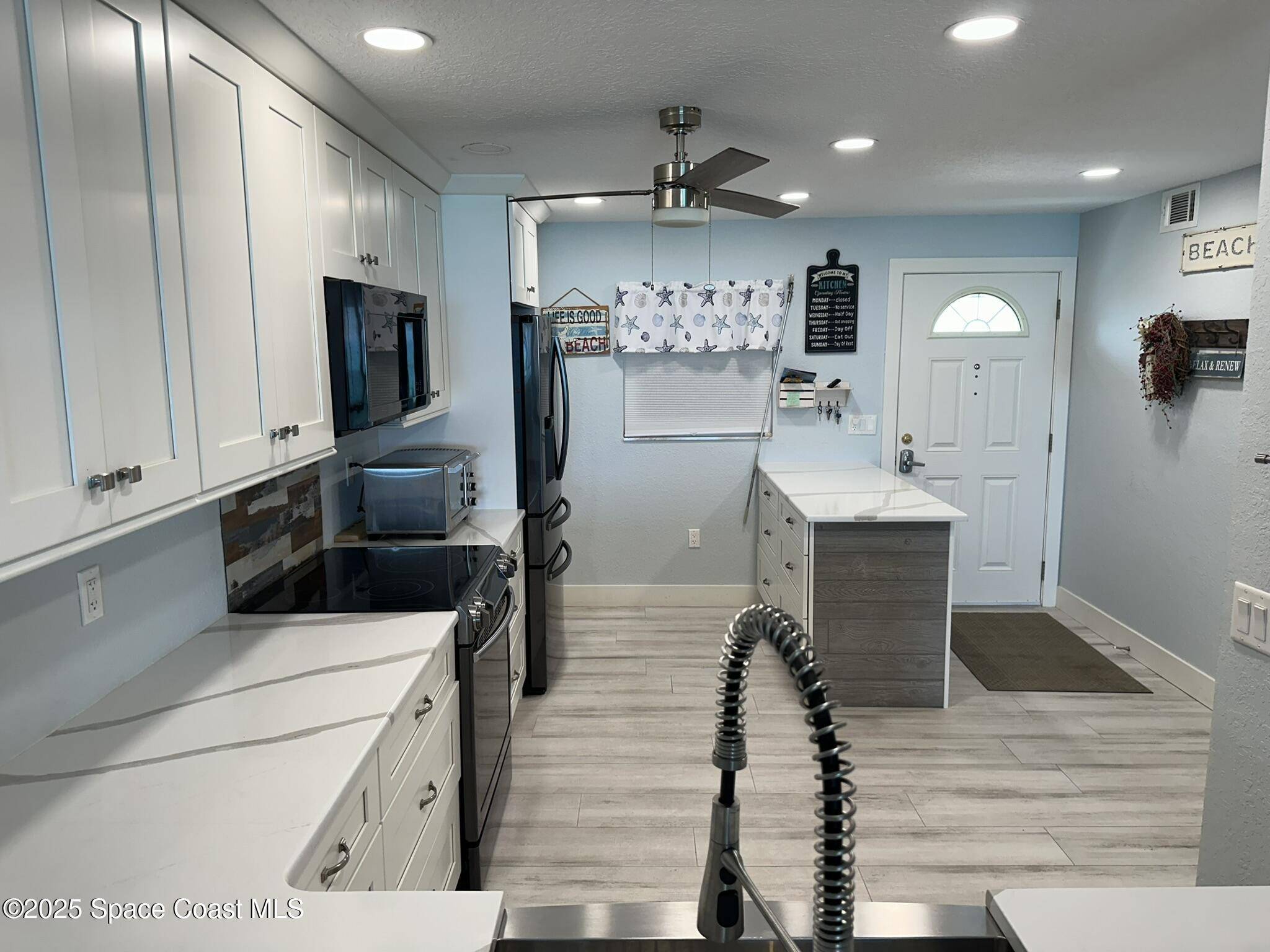 Indialantic, FL 32903,1555 N Highway A1a #402