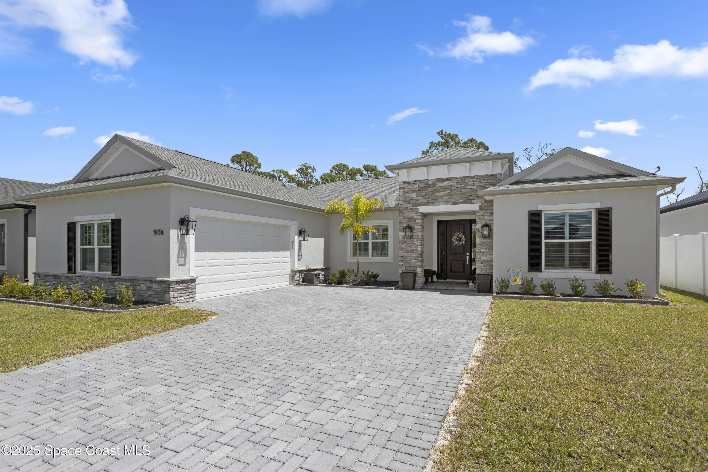 Titusville, FL 32796,1954 Crossbill DR
