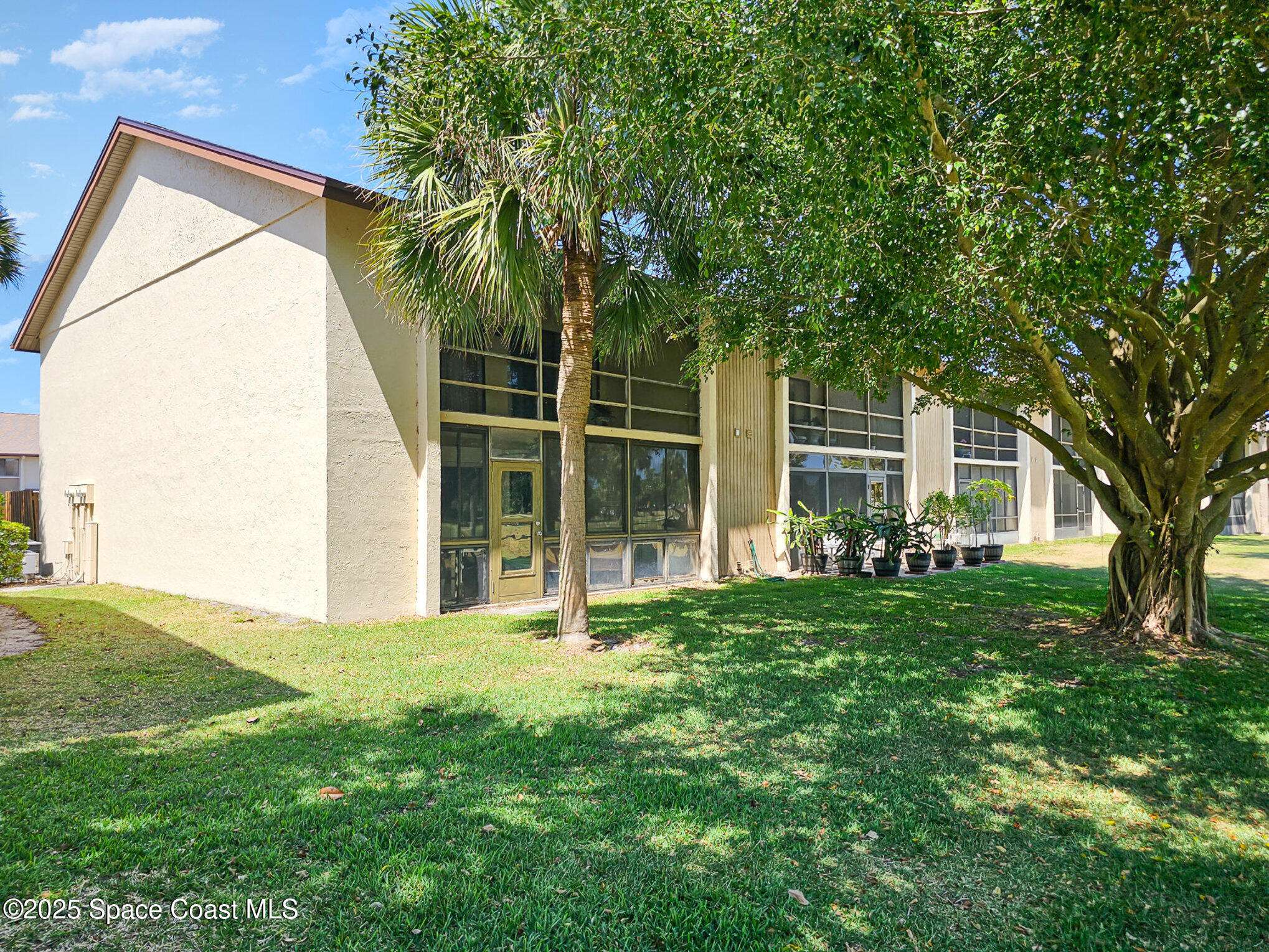 Melbourne, FL 32935,2245 Golf Isle DR #424