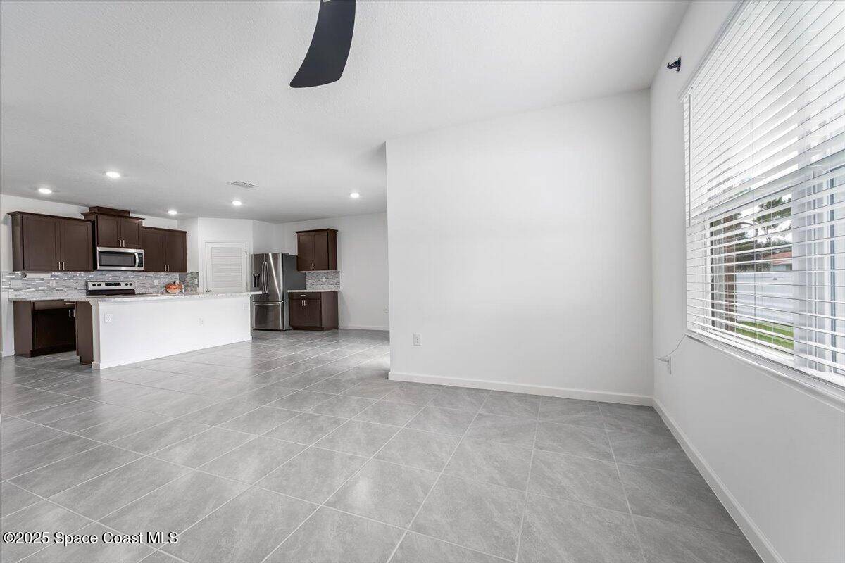 Palm Bay, FL 32908,458 Haleybury ST SW