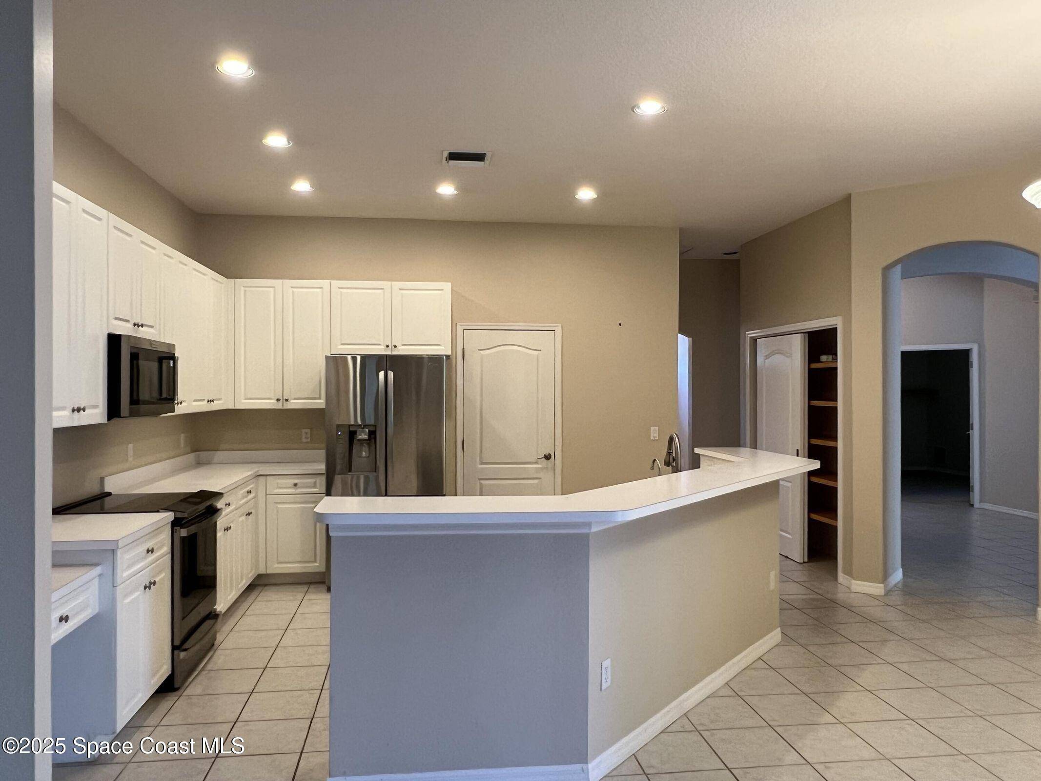 Melbourne, FL 32940,943 Carriage Hill RD