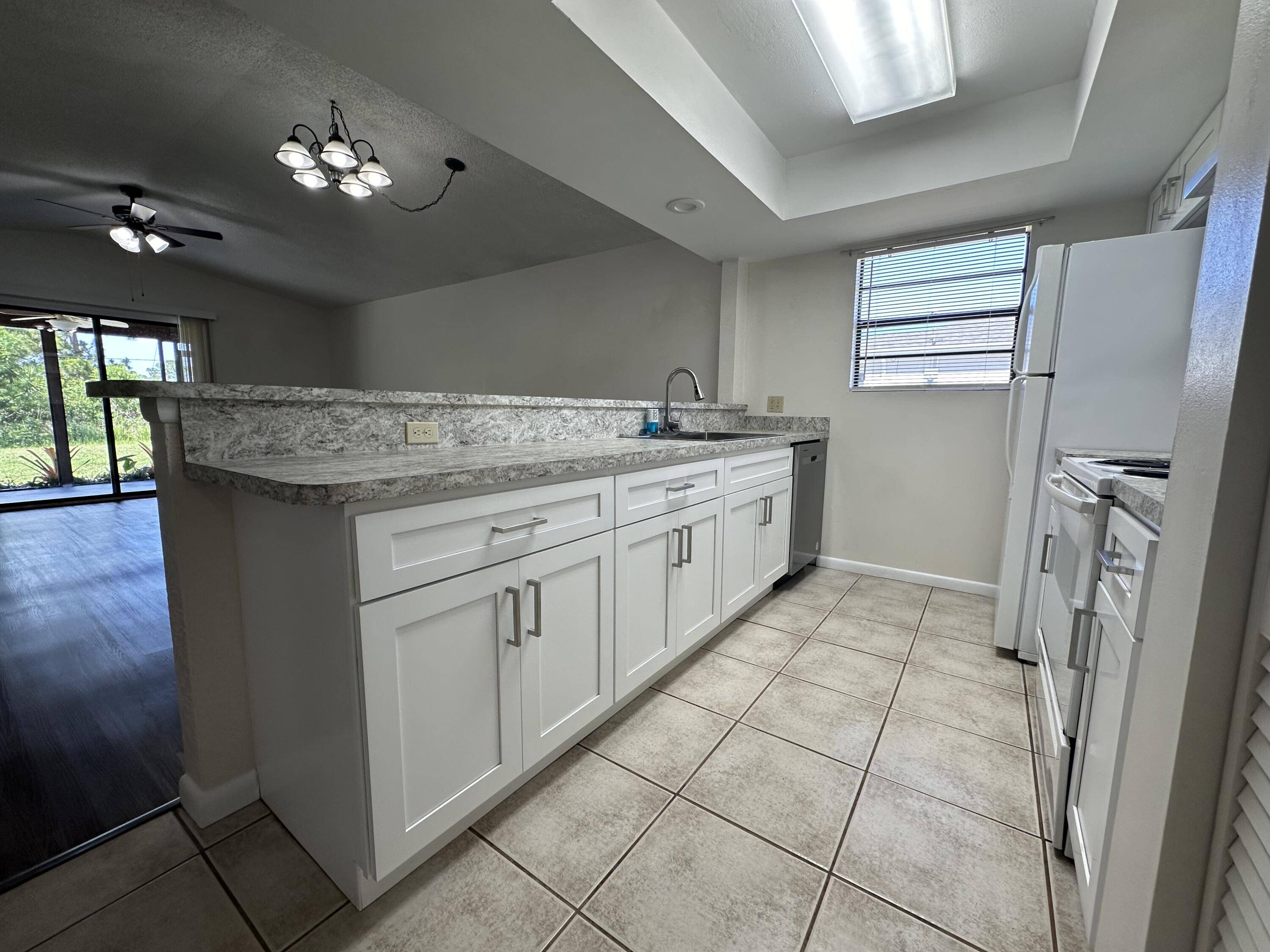 Palm Bay, FL 32909,1637 Morley ST SE #E