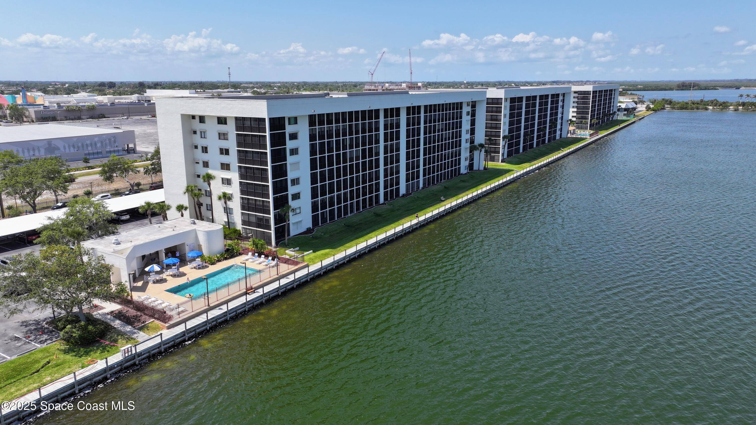 Merritt Island, FL 32952,300 S Sykes Creek Pkwy #106