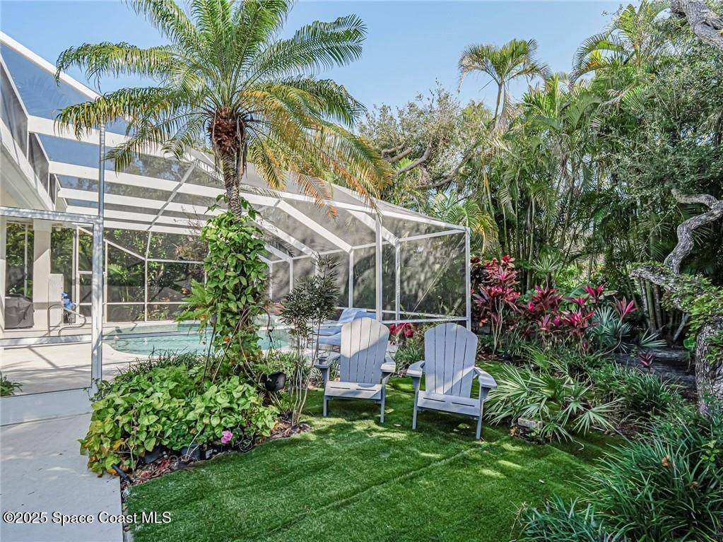 Vero Beach, FL 32963,120 N White Jewel CT