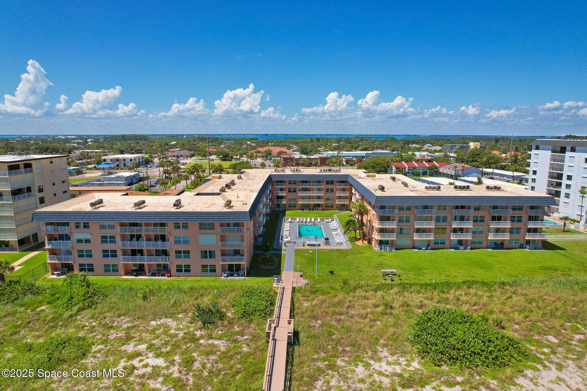 Cocoa Beach, FL 32931,10 Sunflower ST #20