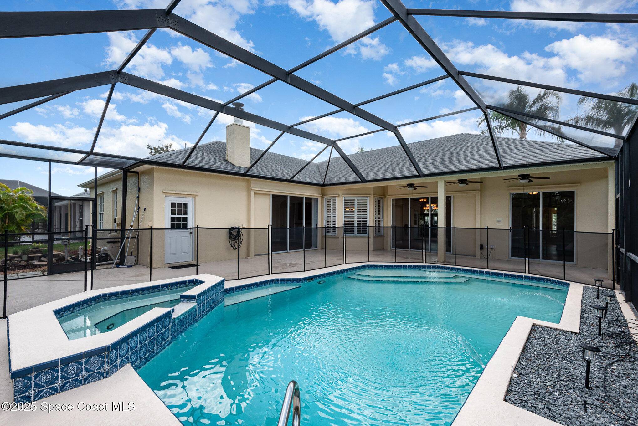 Melbourne, FL 32940,960 Fostoria DR