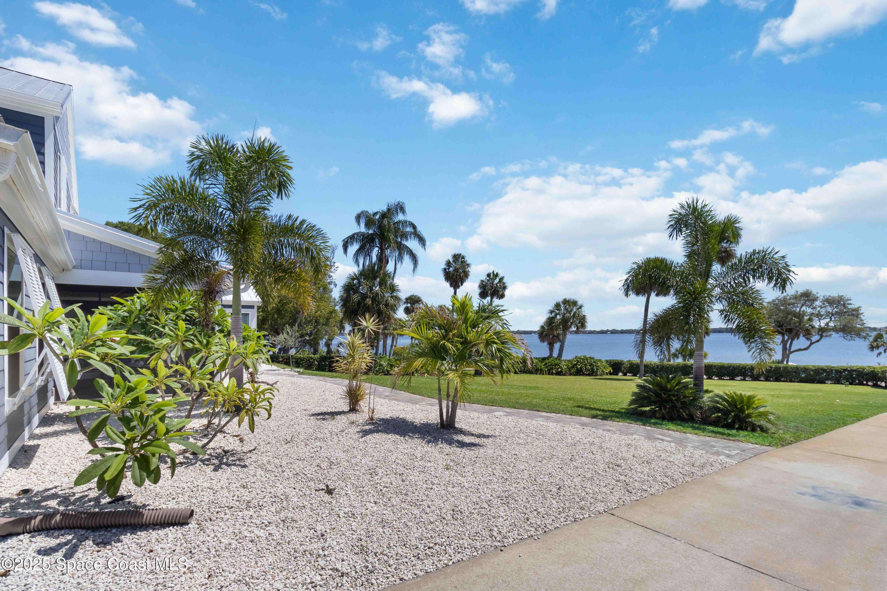 Cocoa, FL 32922,711 Indian River DR