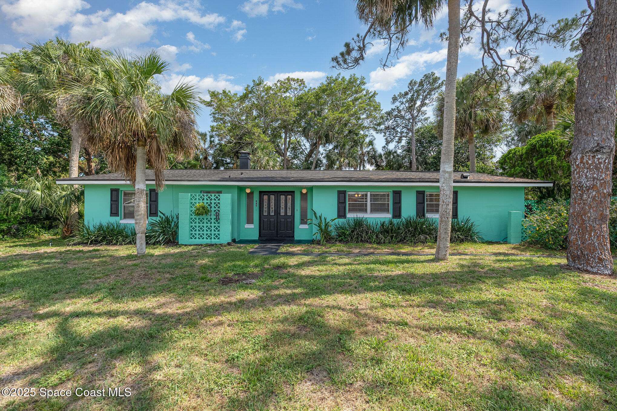 Merritt Island, FL 32952,445 Pine BLVD