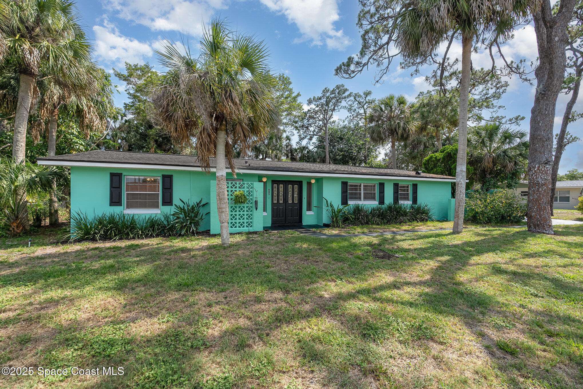 Merritt Island, FL 32952,445 Pine BLVD