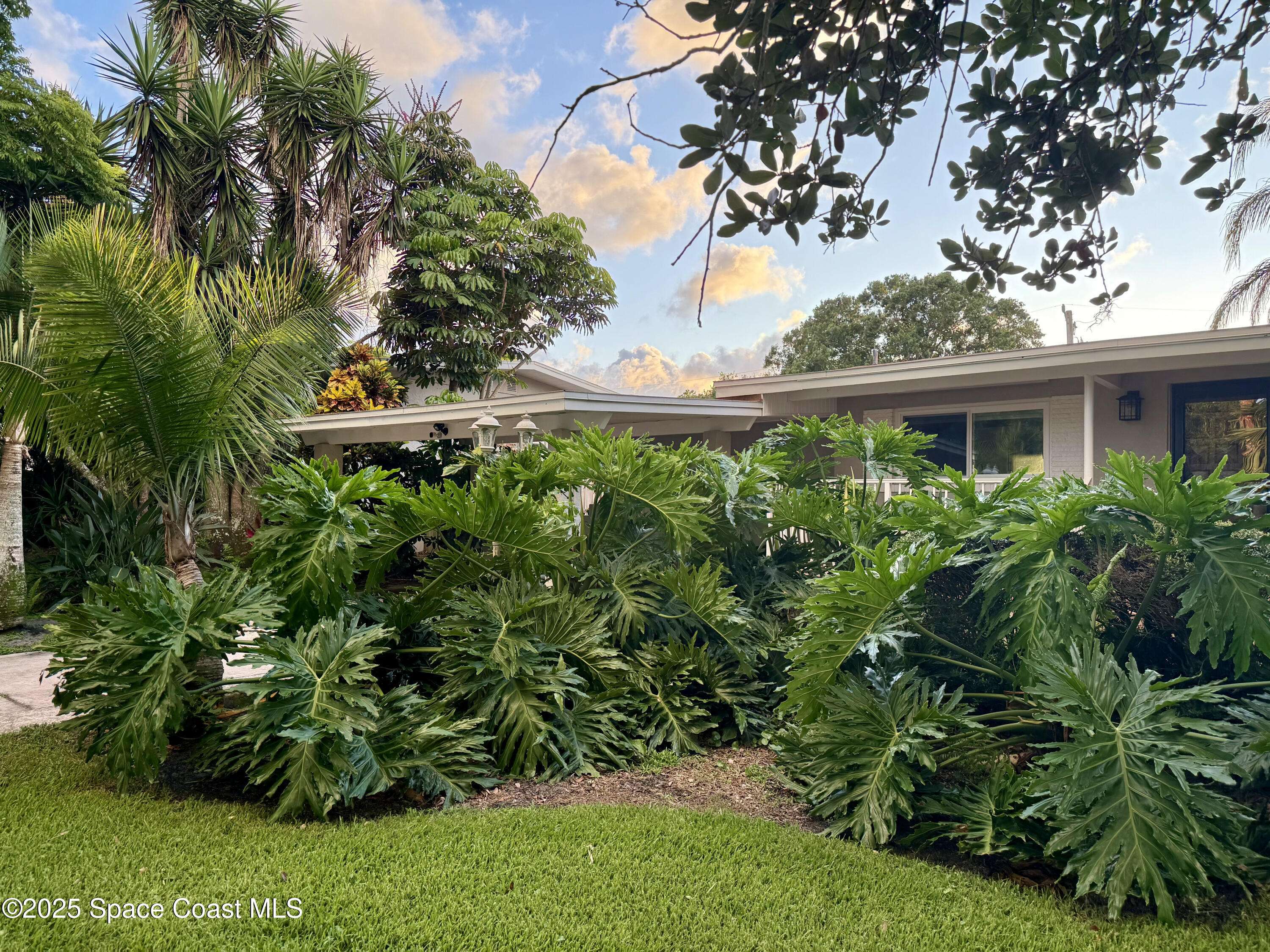 Cocoa, FL 32922,118 S Indian CIR