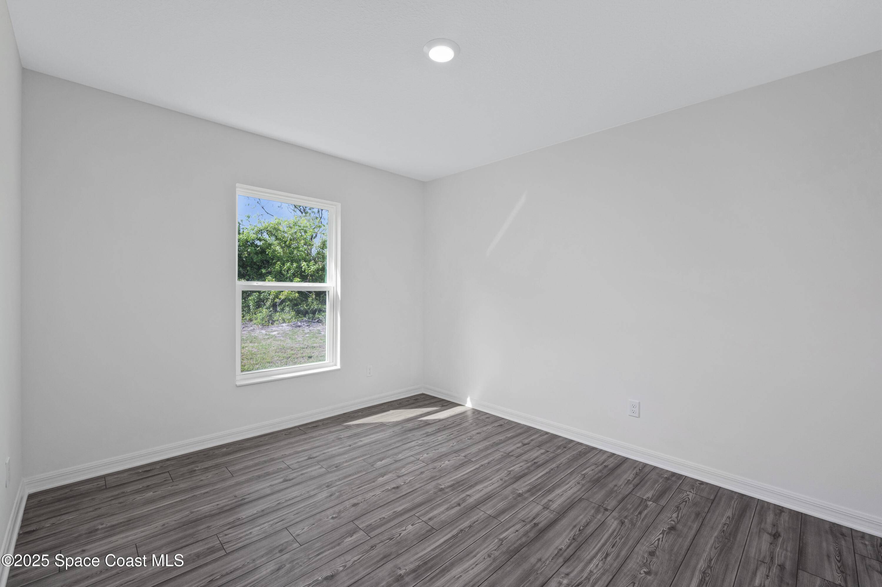 Palm Bay, FL 32909,1422 Van Dyke AVE SE