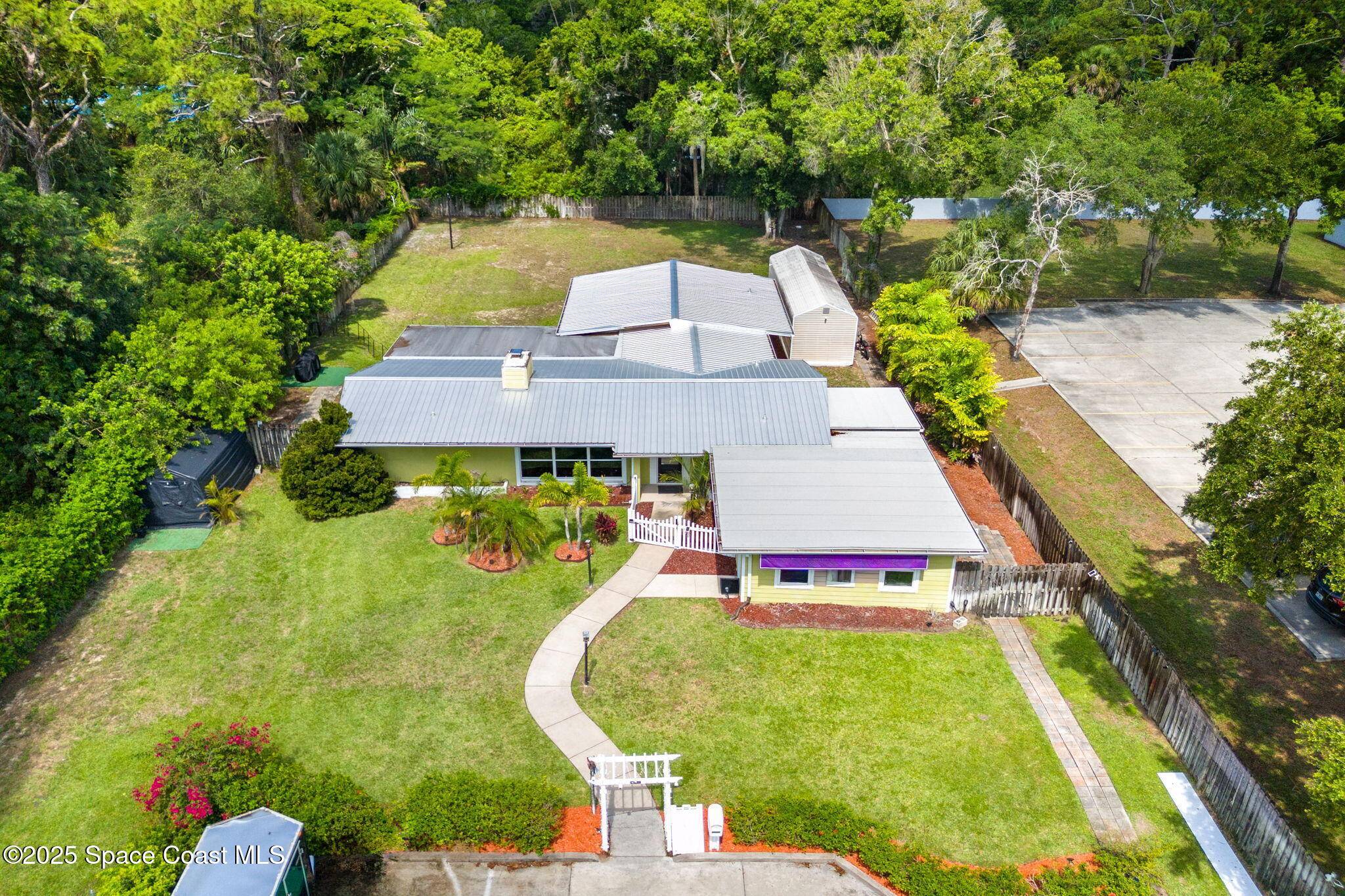 West Melbourne, FL 32904,996 S Wickham RD